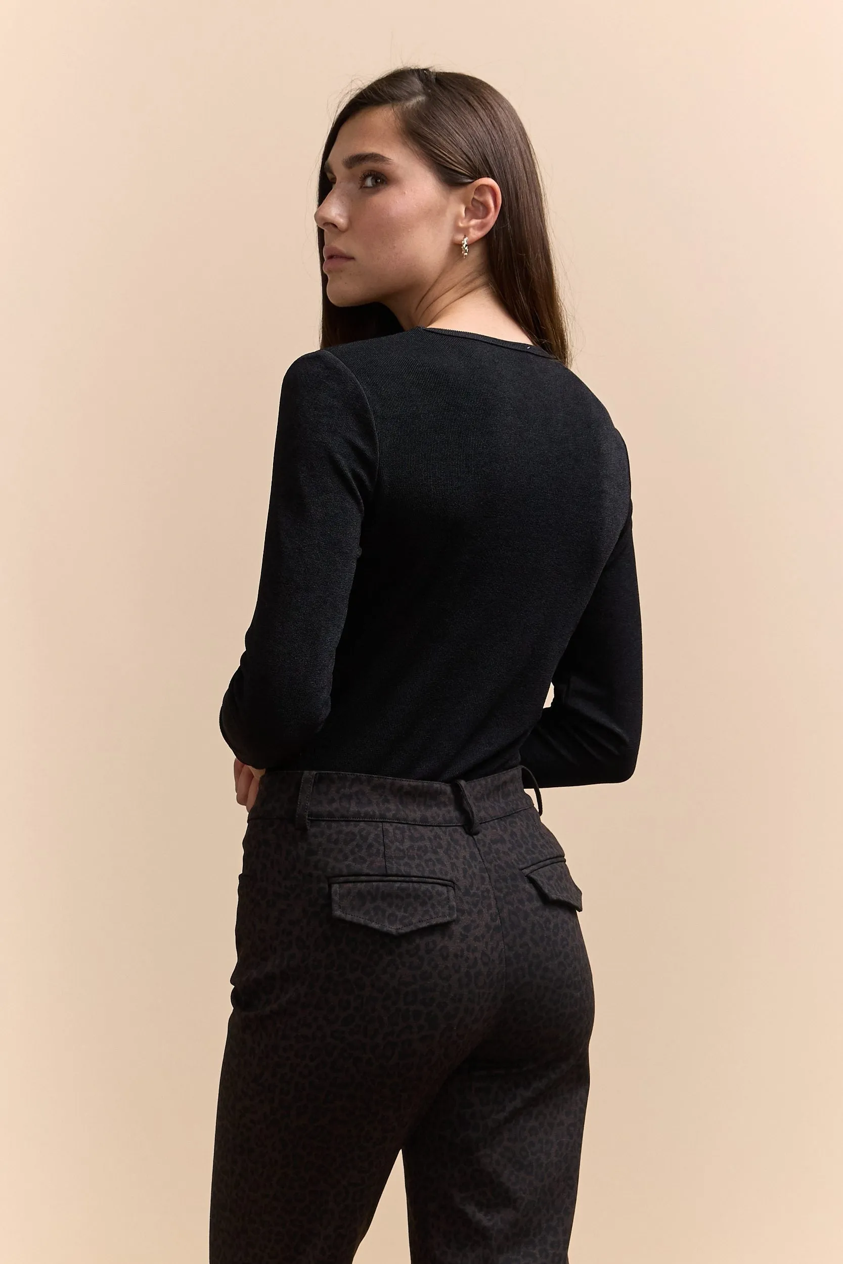 Ribbed top with V neck sold by Tristan Style product image thumbnail 3