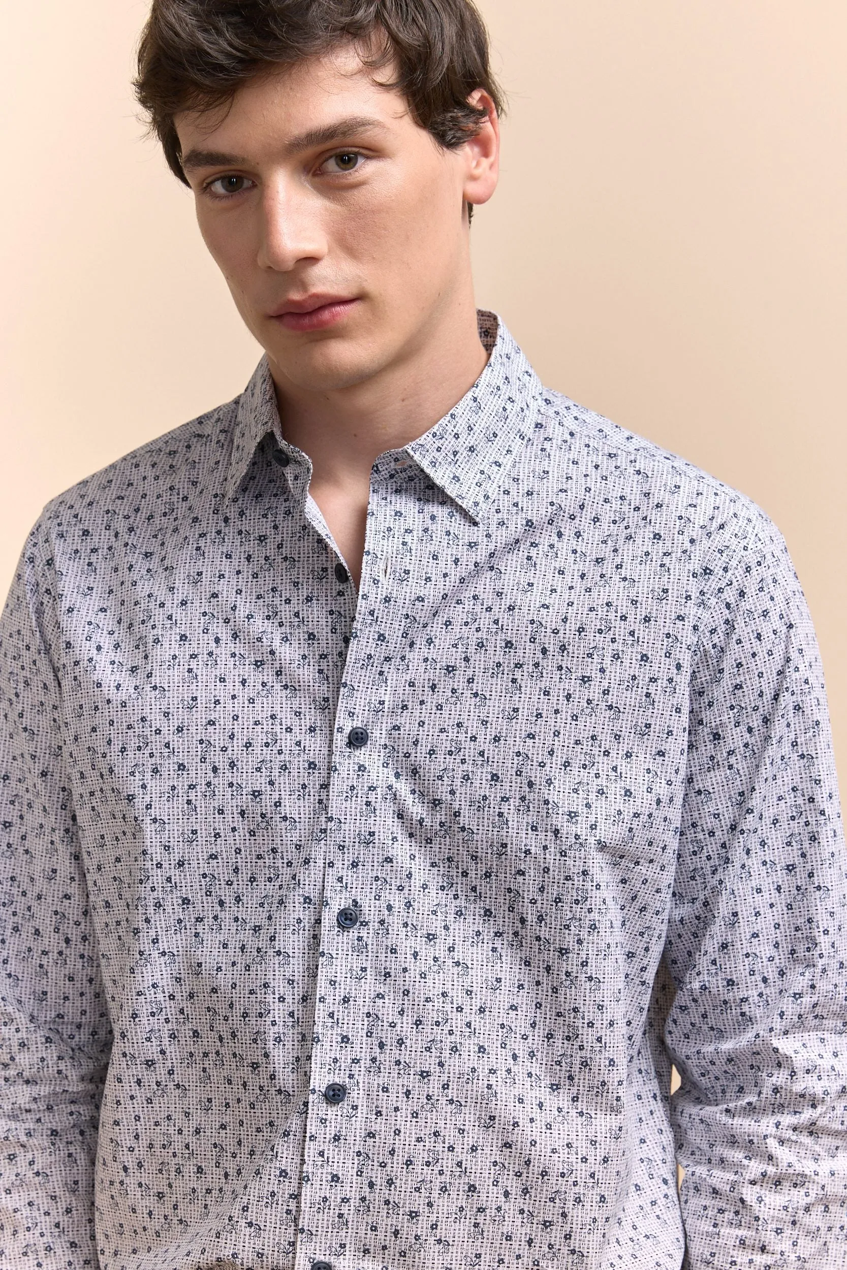 Semi-fitted pattern shirt sold by Tristan Style product image thumbnail 3