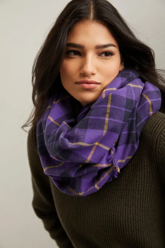 Plaid scarf sold by Tristan Style