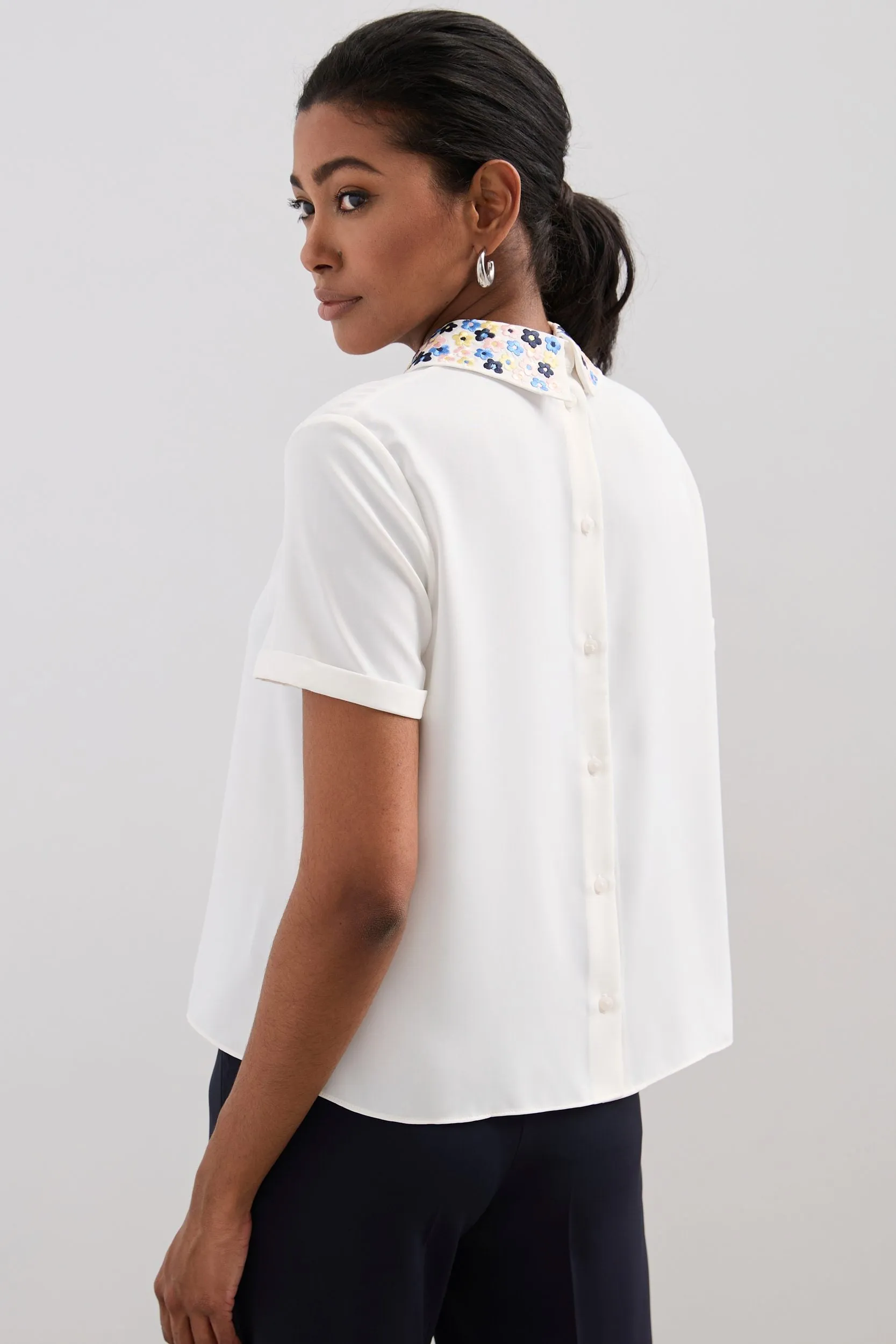 Embroidered collar blouse with buttons on the back sold by Tristan Style product image thumbnail 2