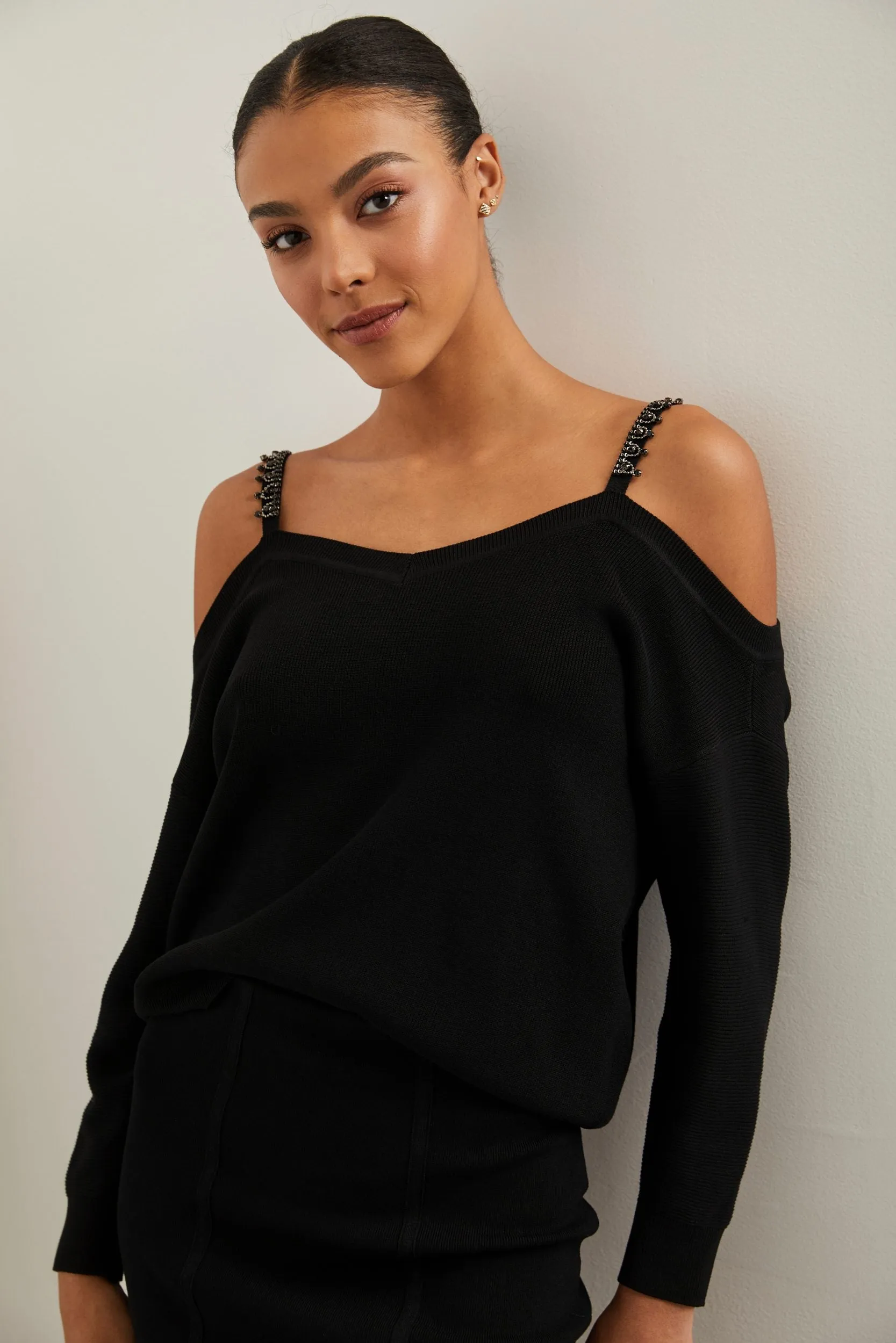 Off shoulder V neck sweater sold by Tristan Style product image thumbnail 2
