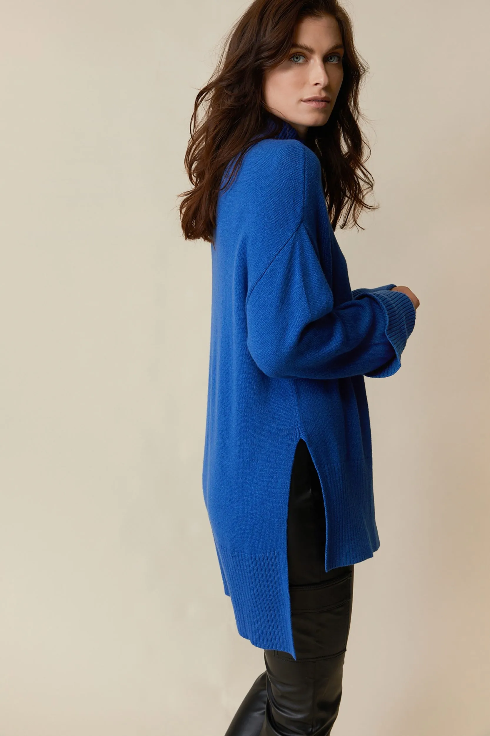 Cashmere blend sweater with large cropped sleeves sold by Tristan Style product image thumbnail 4