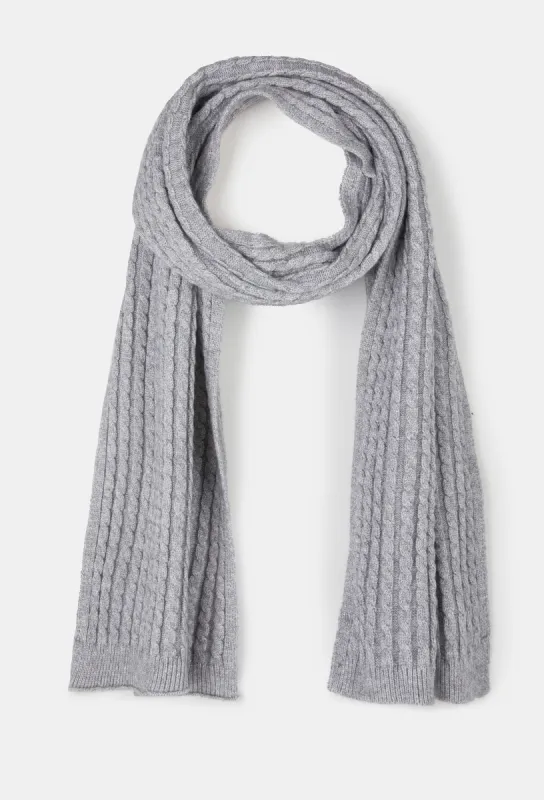 Cable knit scarf sold by Tristan Style