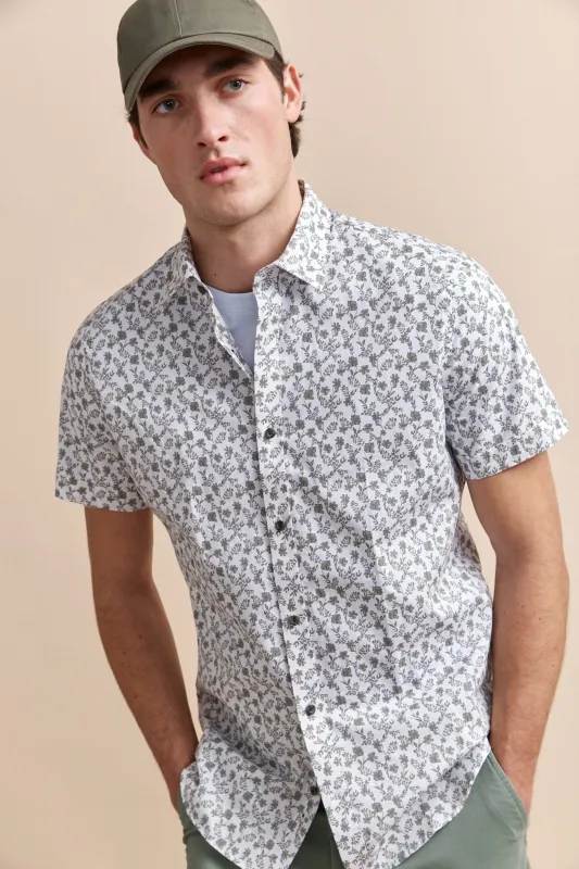 Fitted short sleeves floral print shirt sold by Tristan Style