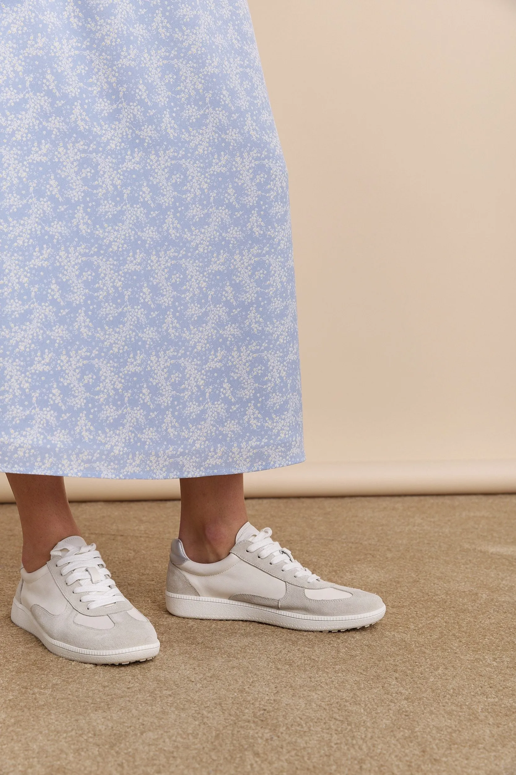 Sneakers sold by Tristan Style