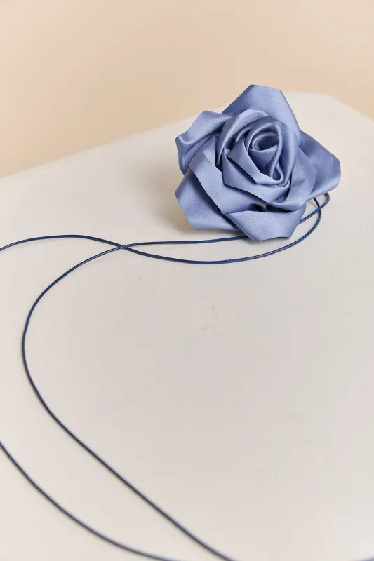 Flower accessory sold by Tristan Style