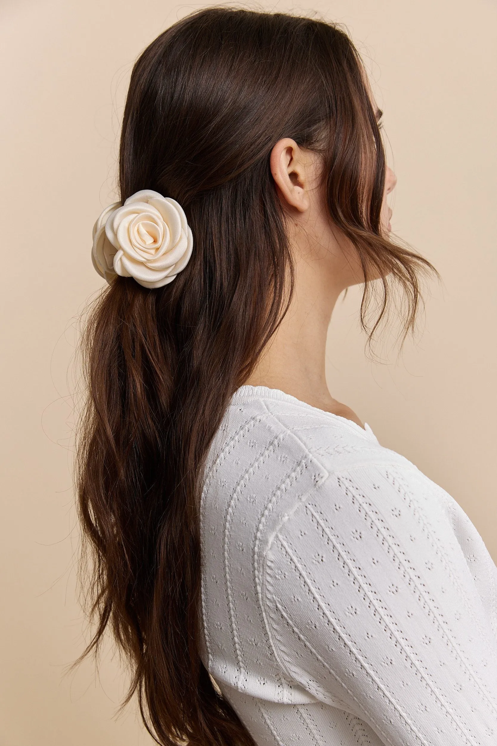 Flower-shaped hair clip sold by Tristan Style product image thumbnail 2