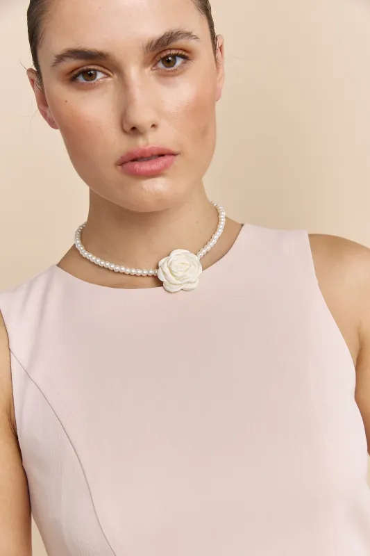 Pearl and flower necklace sold by Tristan Style