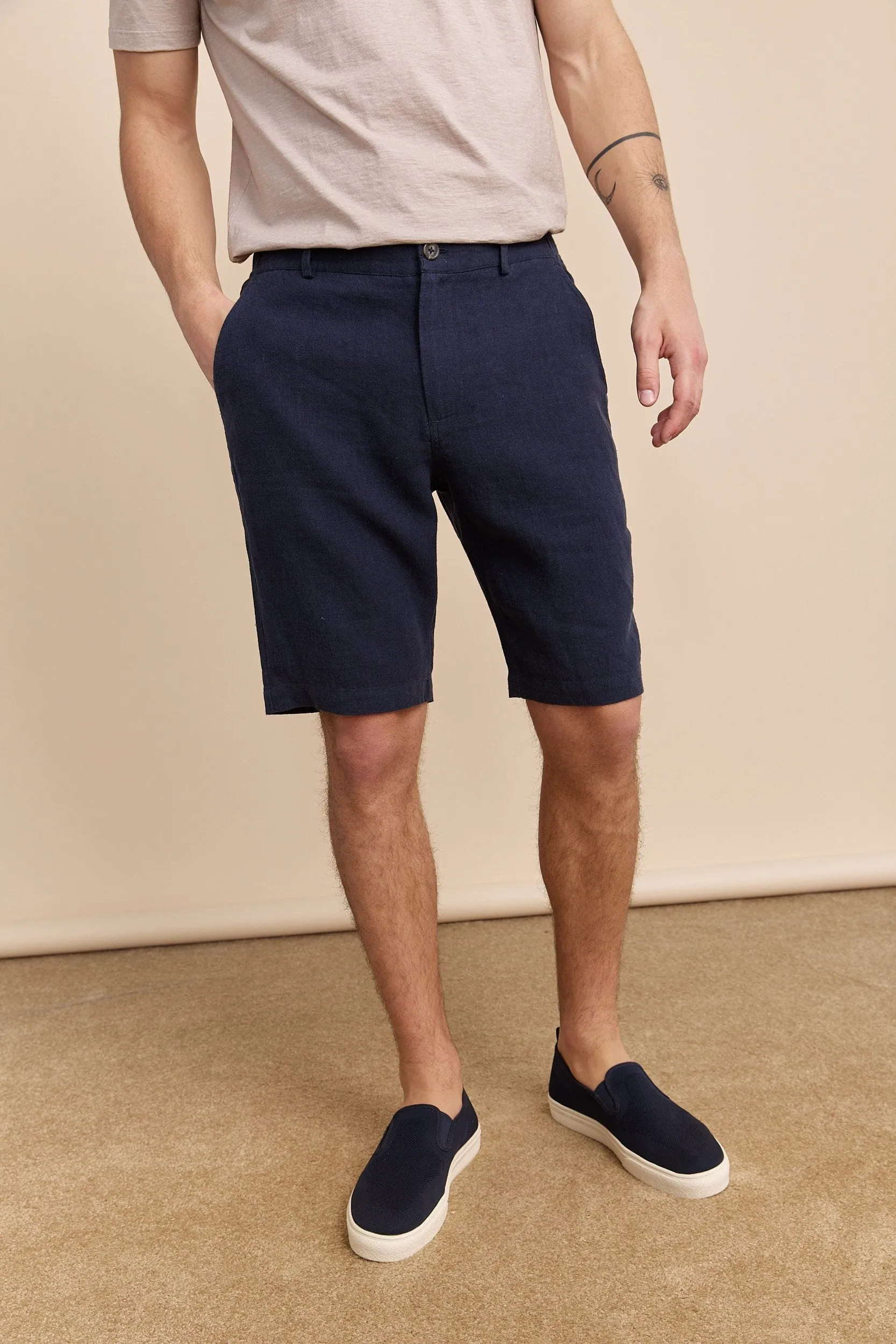 Elastic waistband linen bermuda sold by Tristan Style product image thumbnail 5