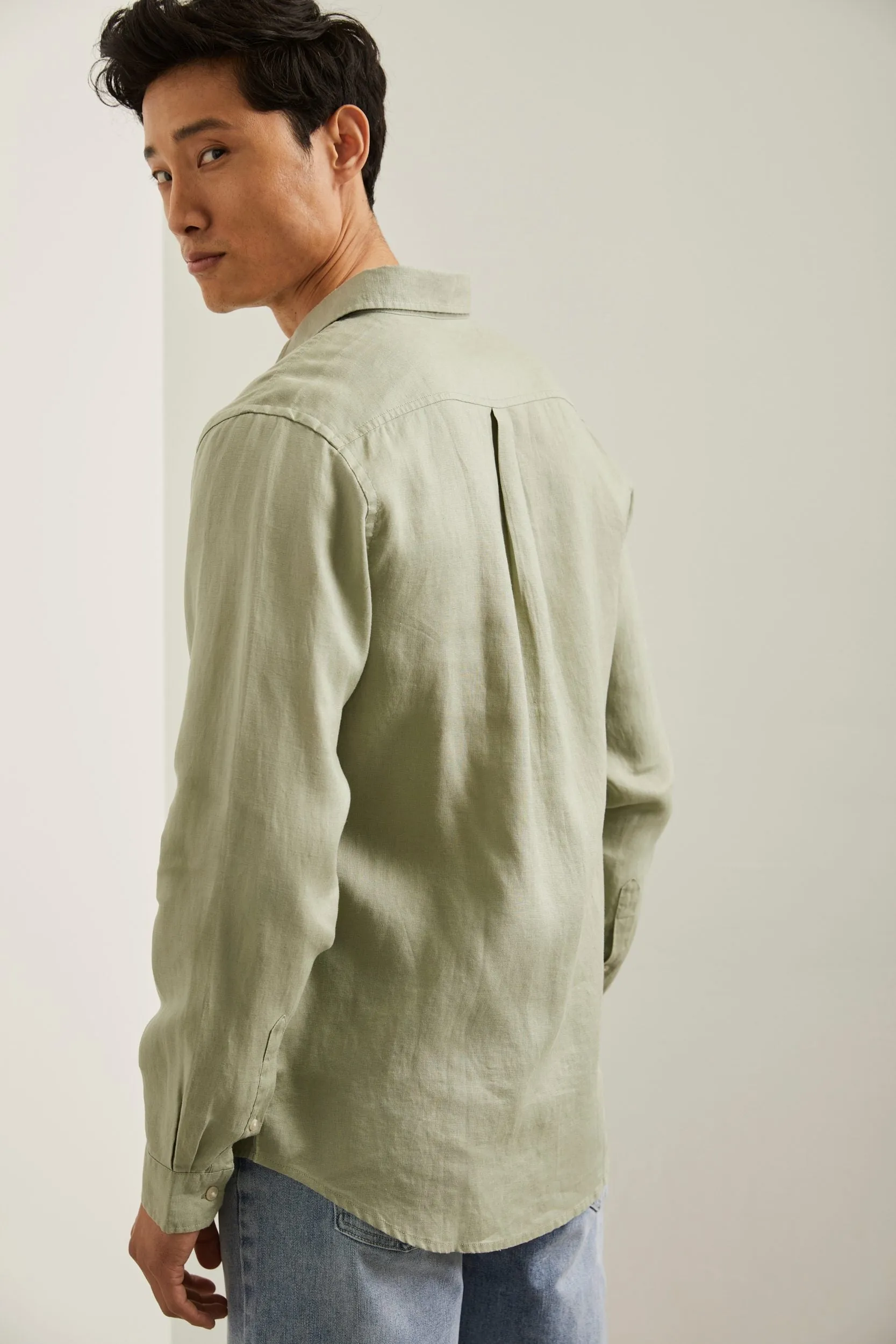 Semi-Fitted Linen shirt sold by Tristan Style product image thumbnail 5