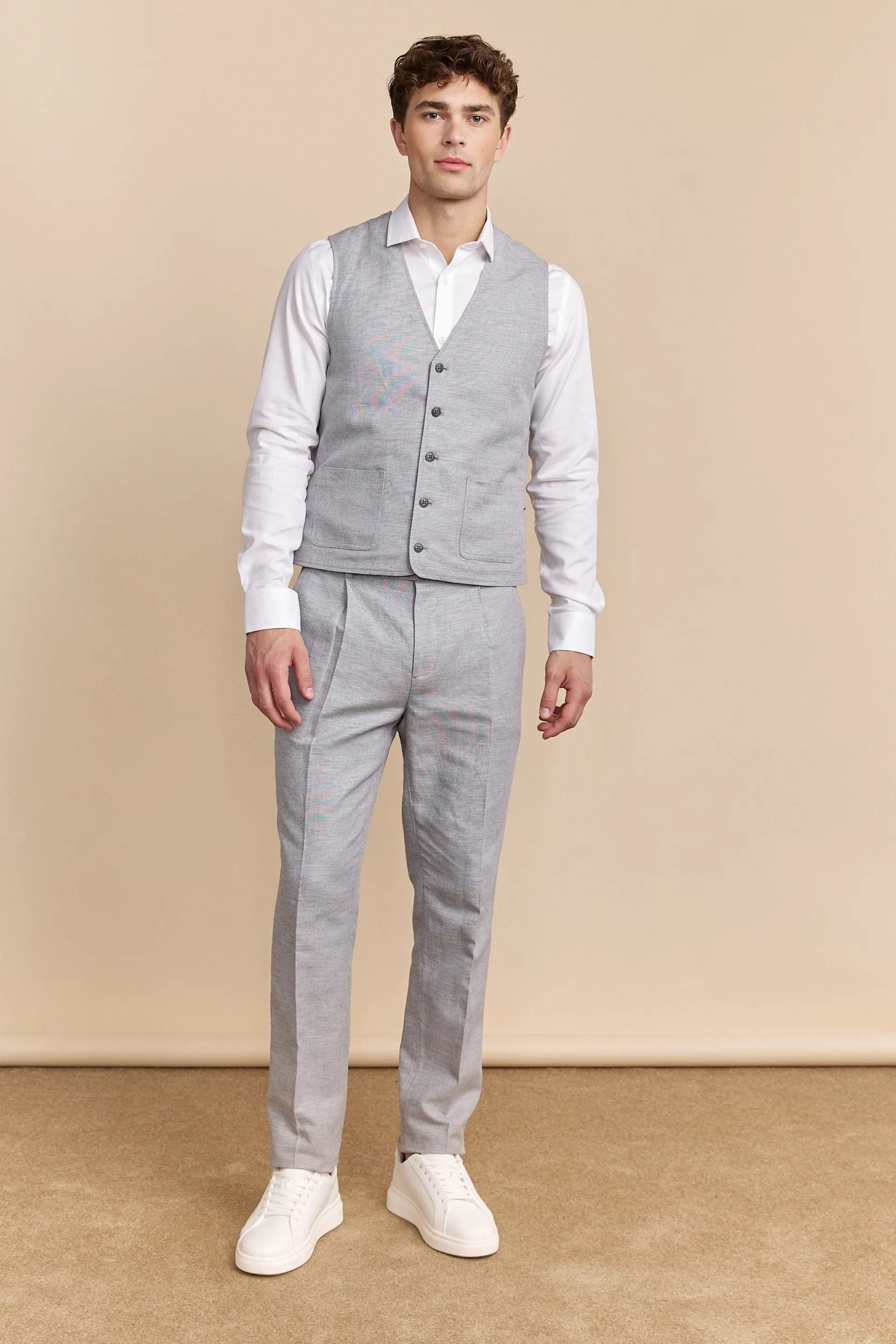 Patch pockets linen vest sold by Tristan Style product image thumbnail 4