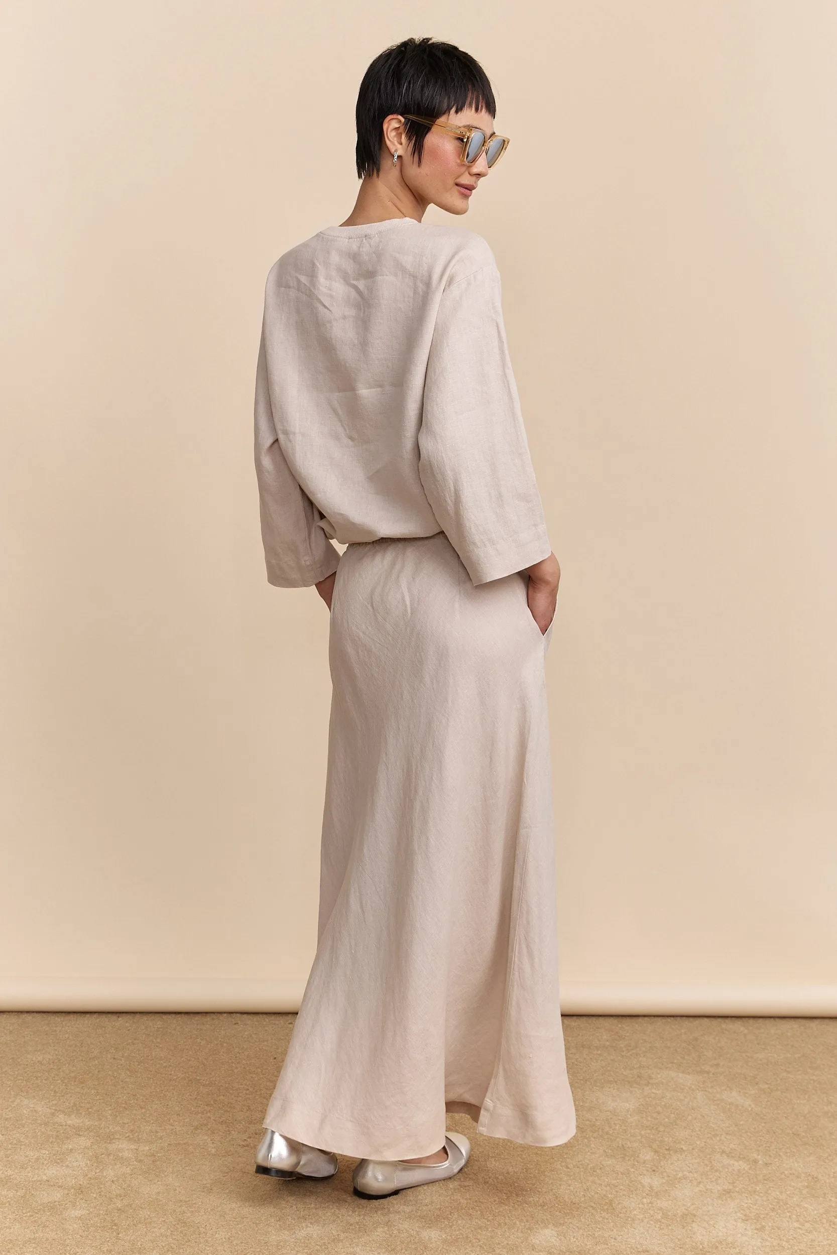 Linen skirt with elastic waist sold by Tristan Style product image thumbnail 2