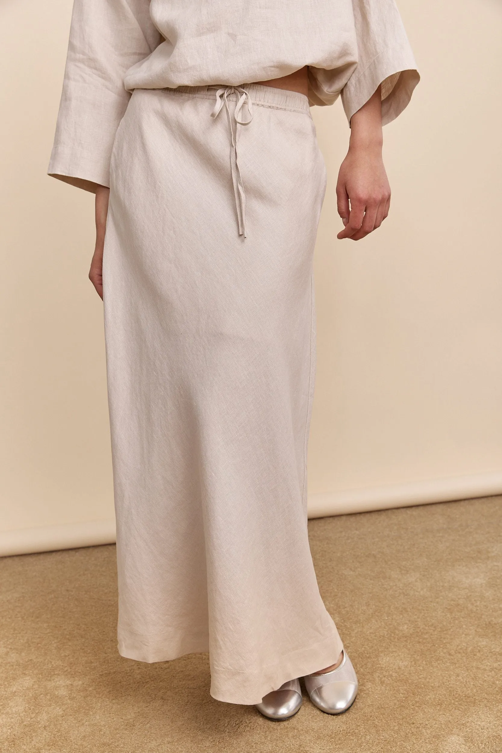 Linen skirt with elastic waist sold by Tristan Style product image thumbnail 3