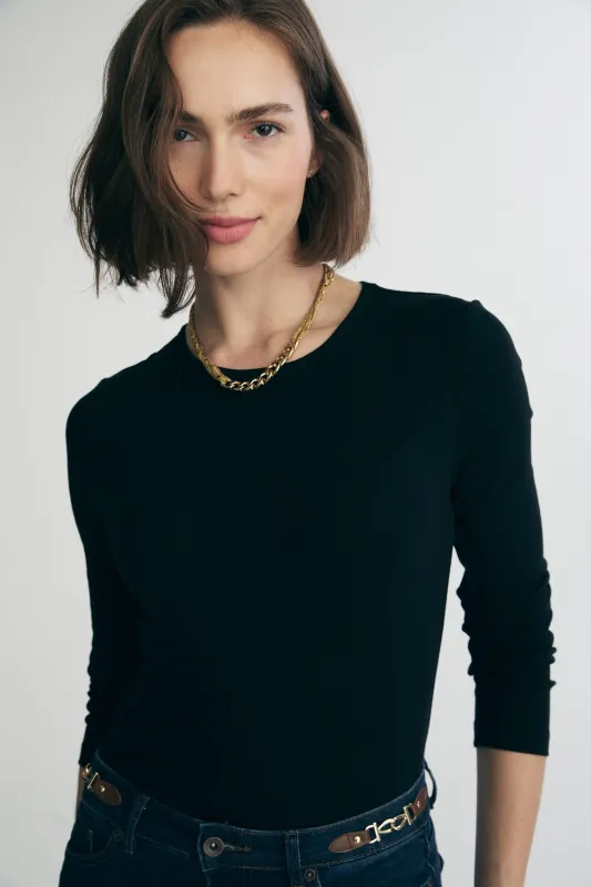 Long sleeve top with crew neck sold by Tristan Style