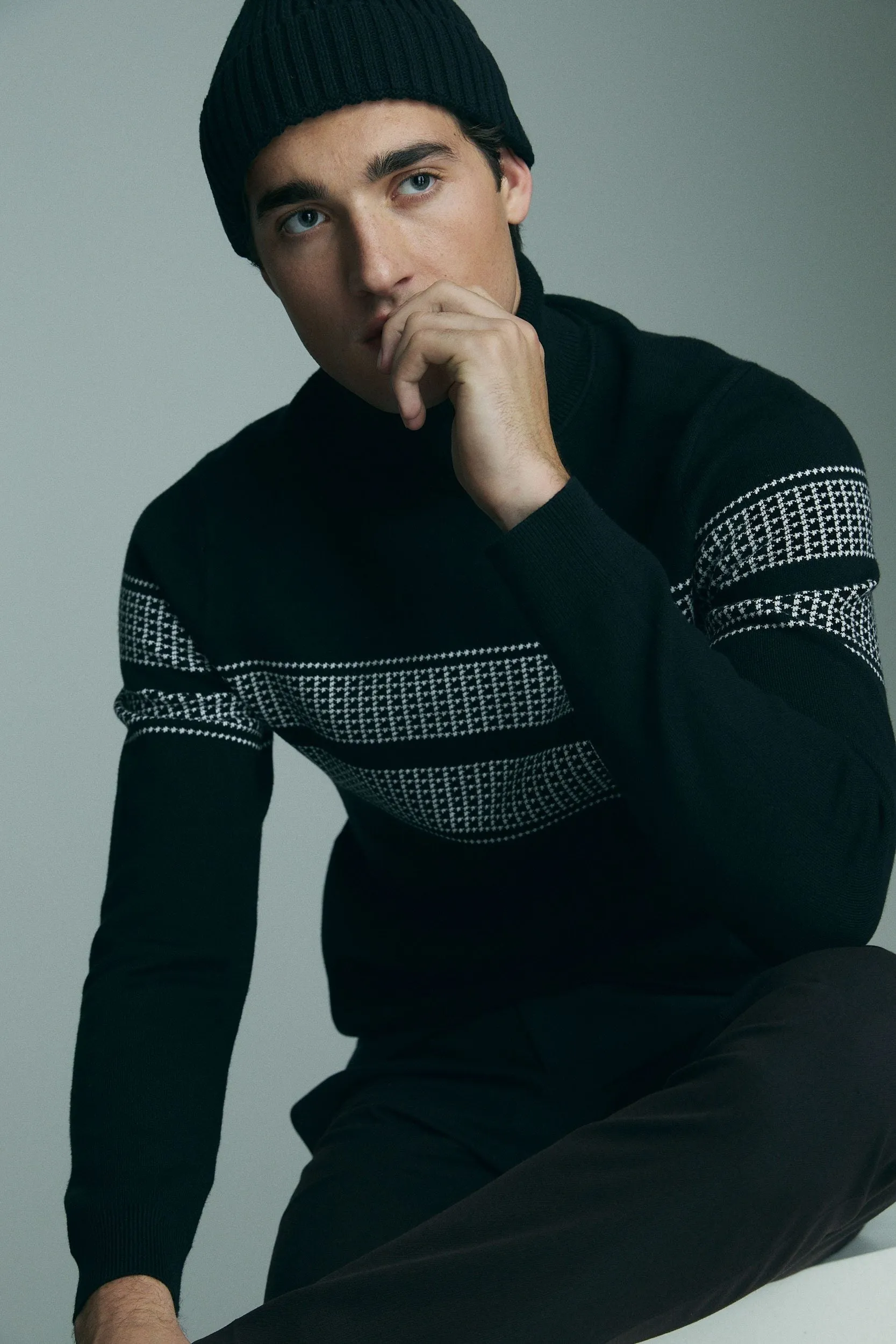 Houndstooth jacquard sweater sold by Tristan Style product image thumbnail 4