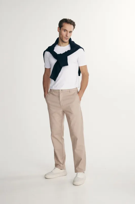 Straight-leg pants with elastic sold by Tristan Style