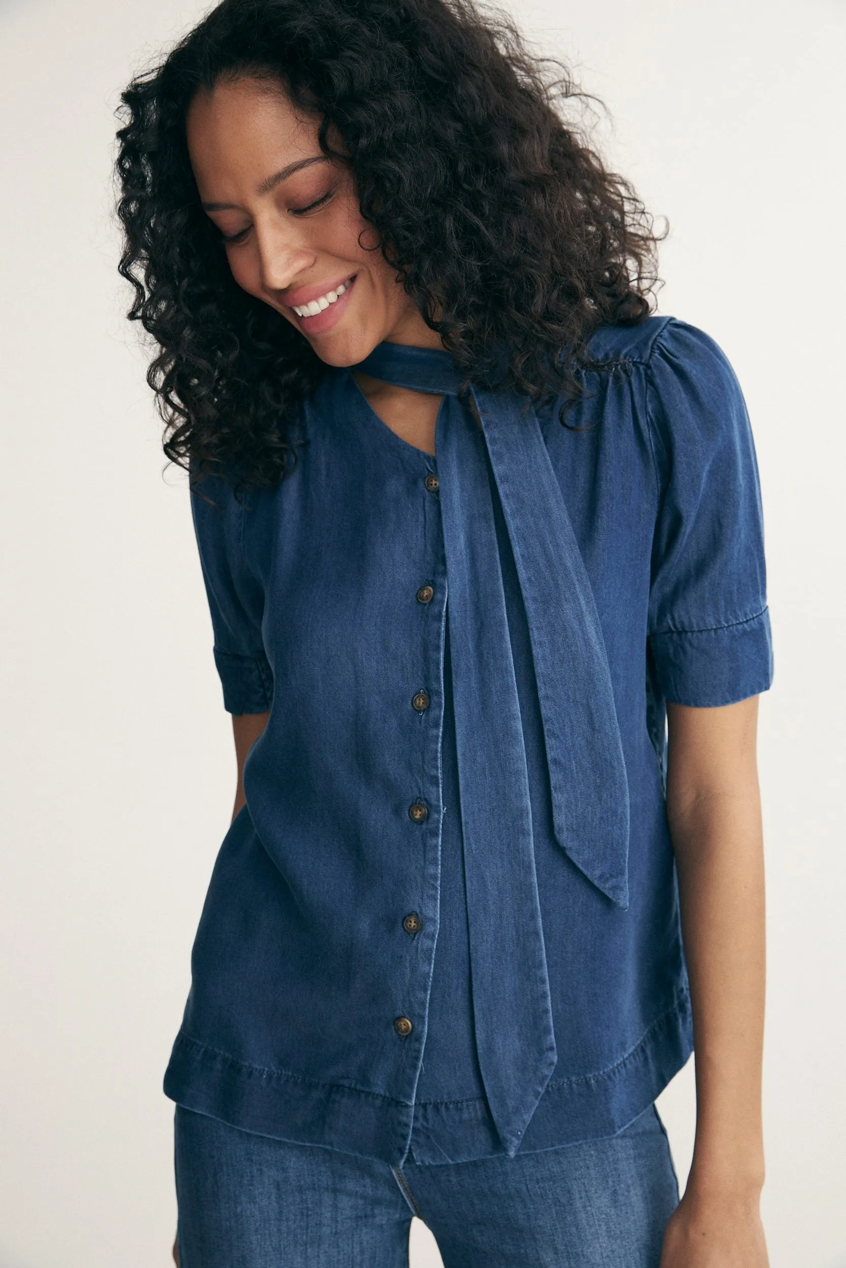 Blouse with tied neck sold by Tristan Style product image thumbnail 4
