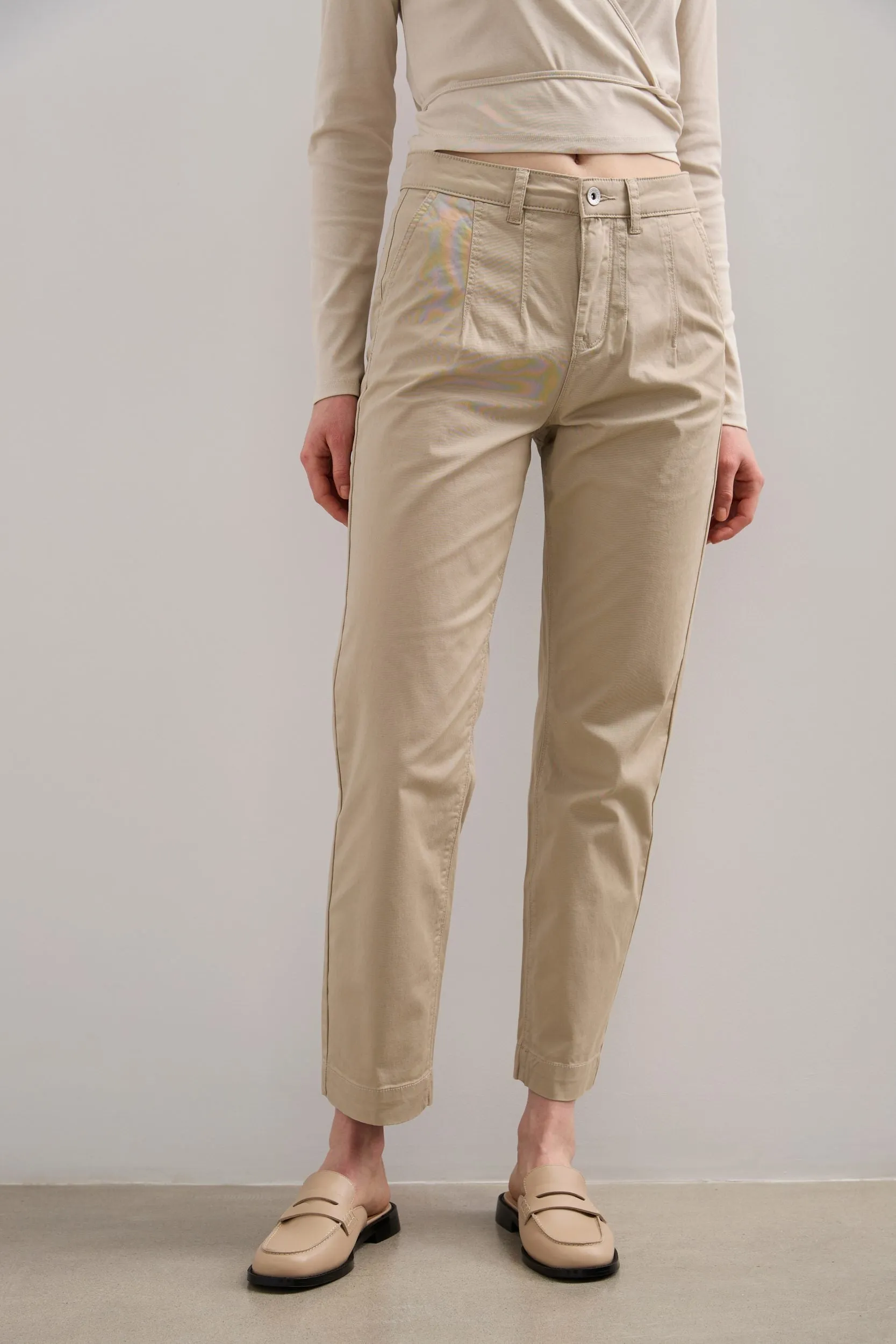 High waisted pants with darts sold by Tristan Style product image thumbnail 5