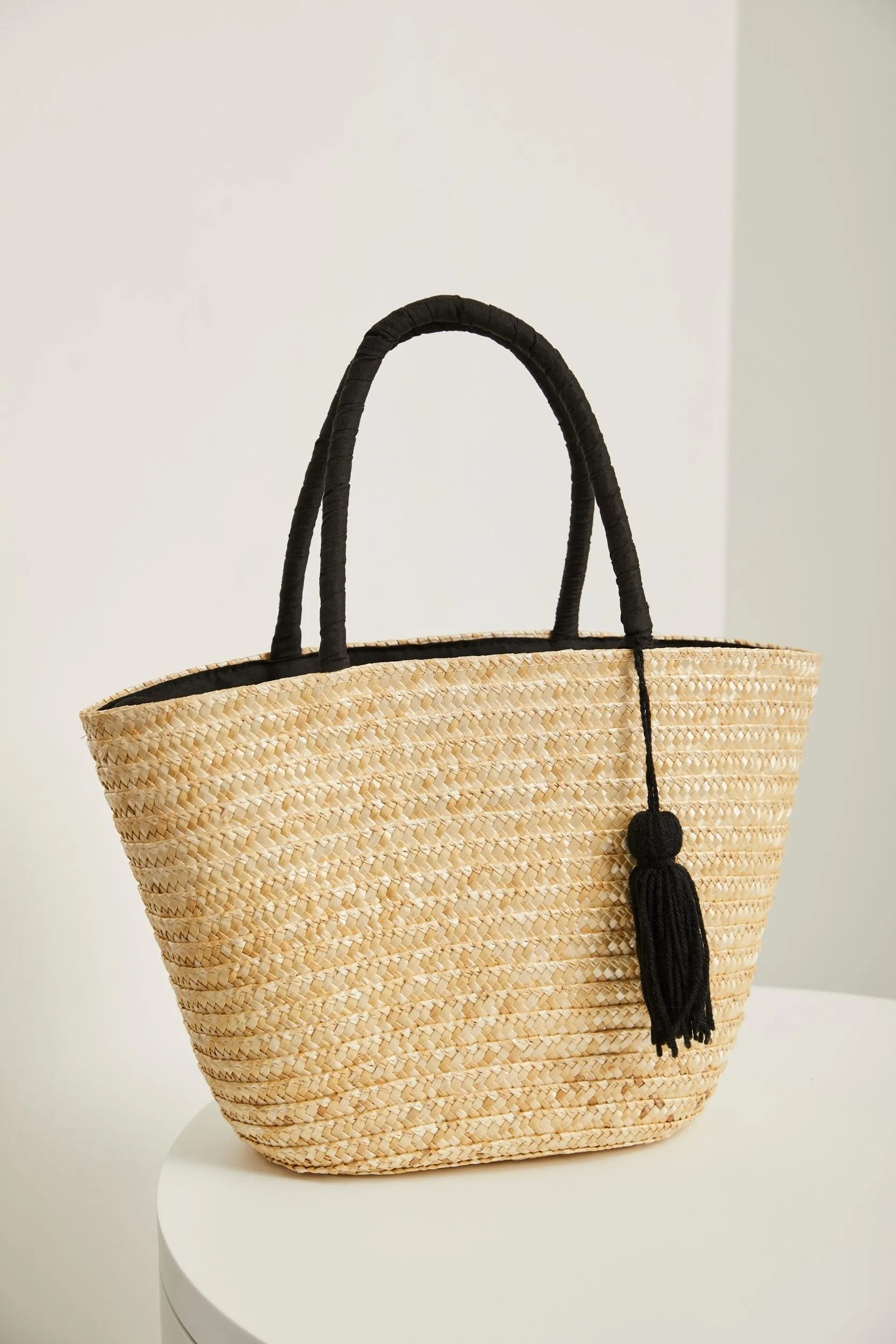 Straw bag sold by Tristan Style product image thumbnail 2