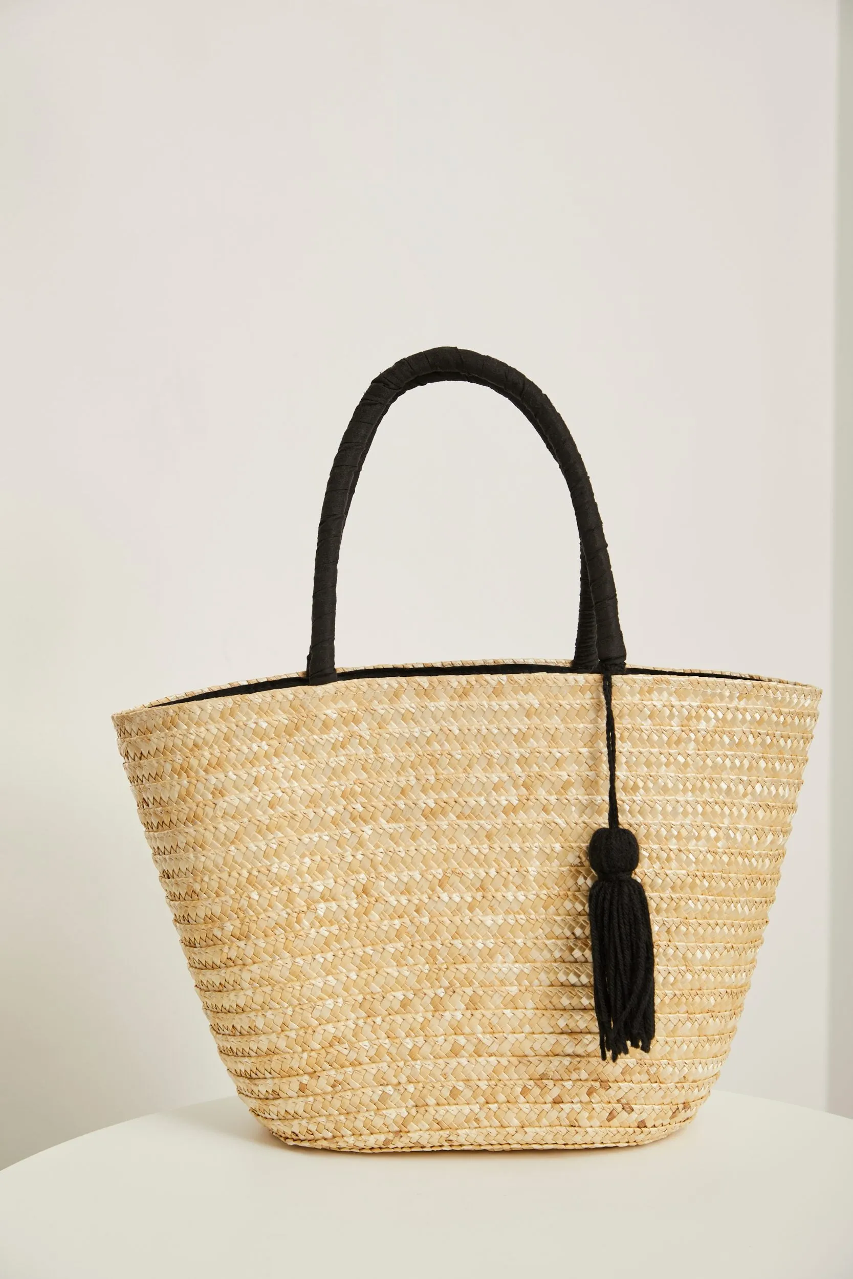 Straw bag sold by Tristan Style product image thumbnail 3