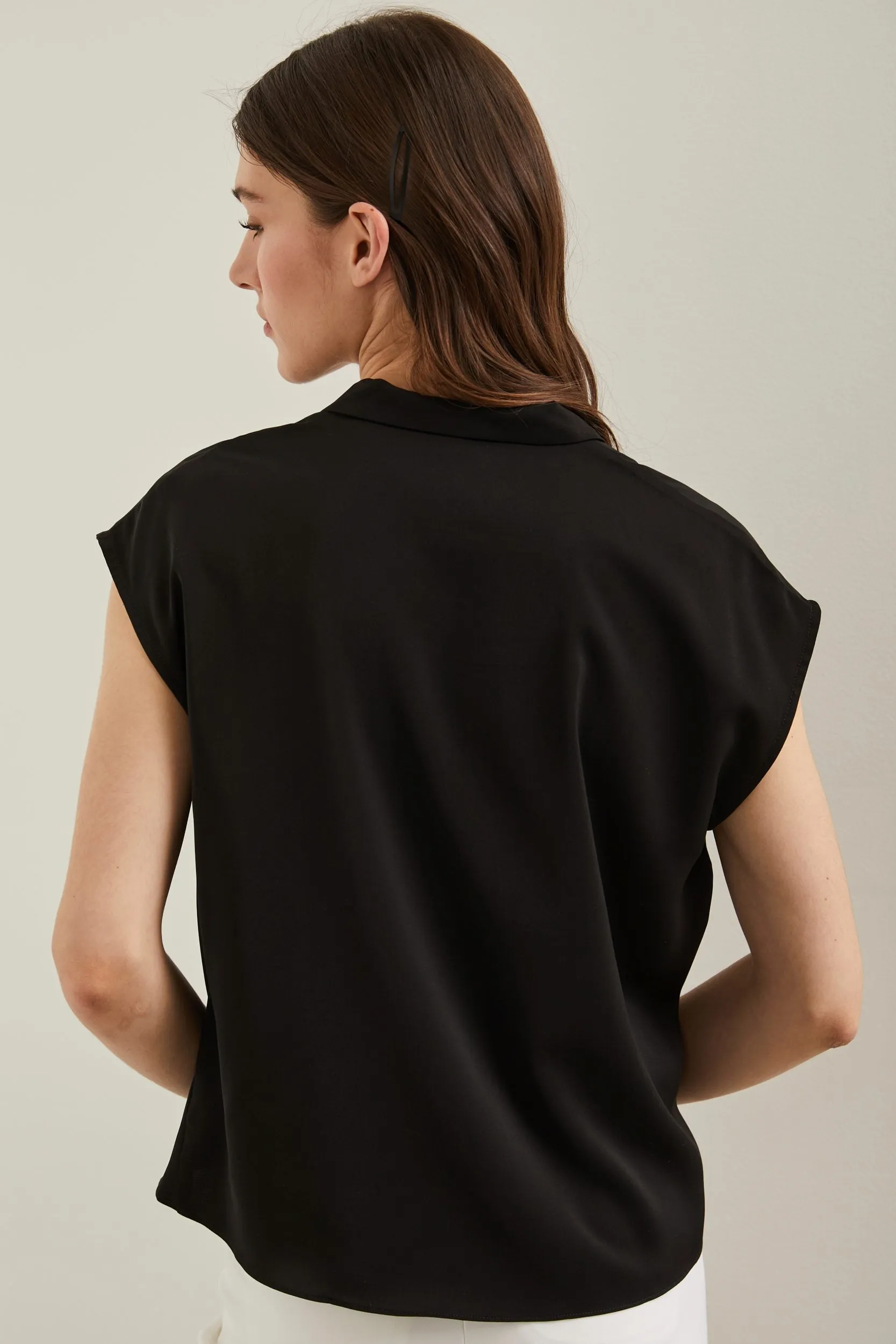 Oversized fluid shirt with twisted front sold by Tristan Style product image thumbnail 4