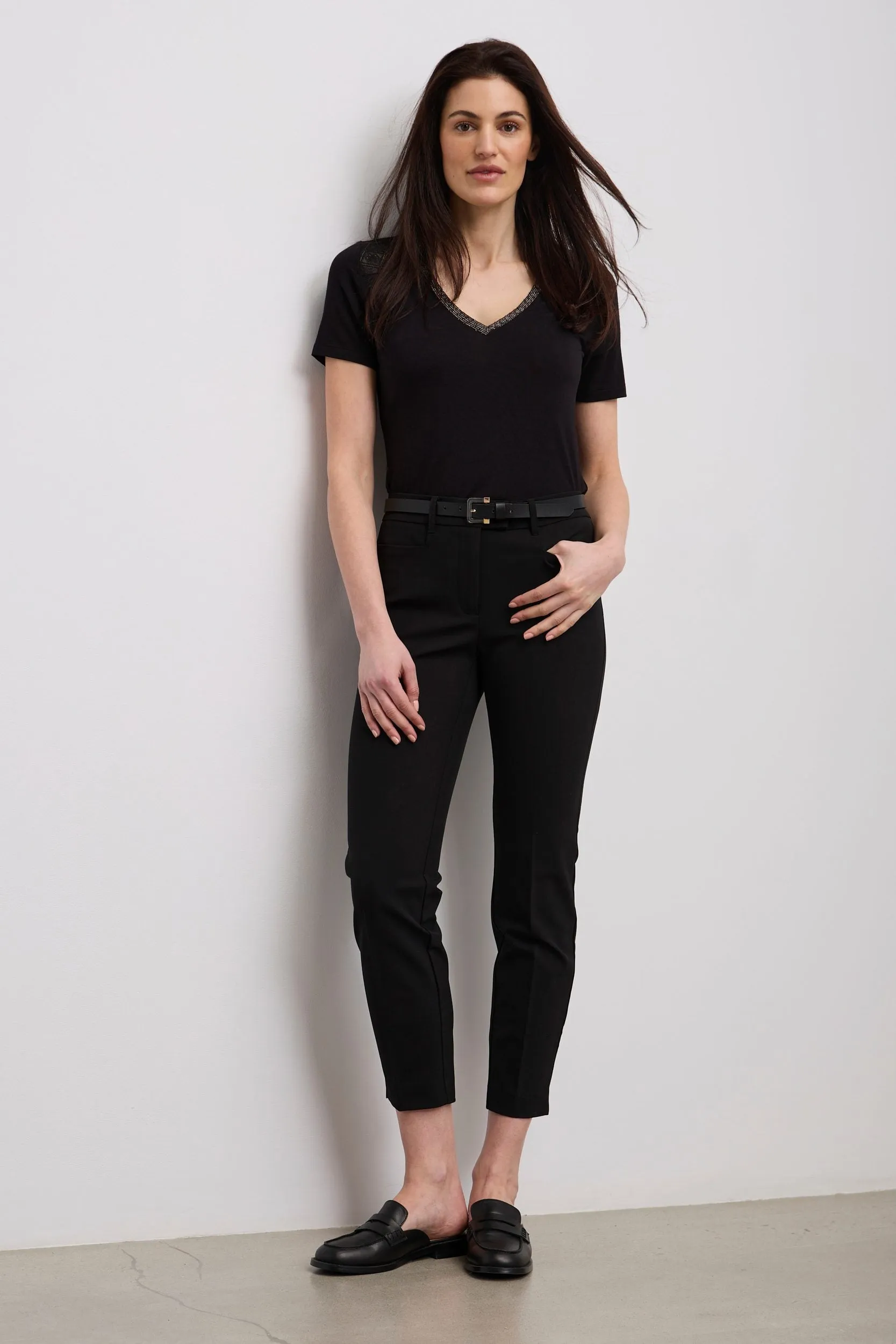 Urban fit crop pant with elastic waist sold by Tristan Style