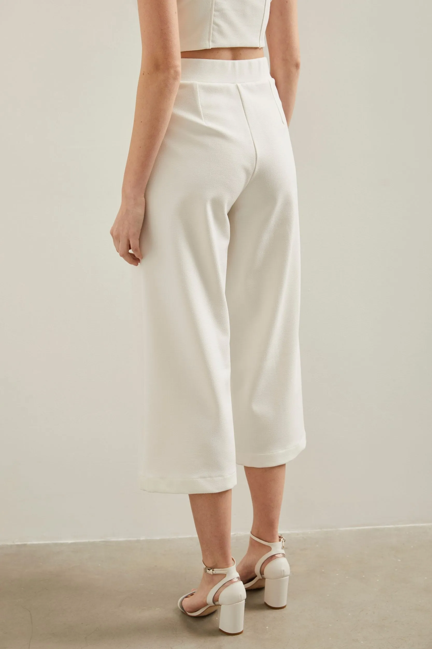 Wide leg cropped pant with ela sold by Tristan Style product image thumbnail 3
