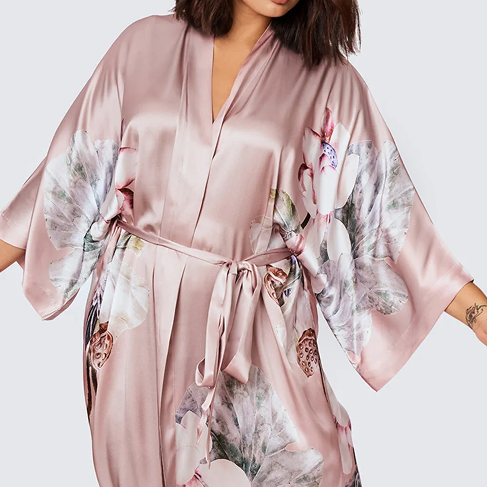 Silk Kuren Long Kimono Robe (Plus Size) sold by Kim + Ono product image thumbnail 4