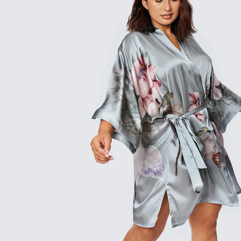 Silk Kuren Short Kimono Robe (Plus Size) sold by Kim + Ono