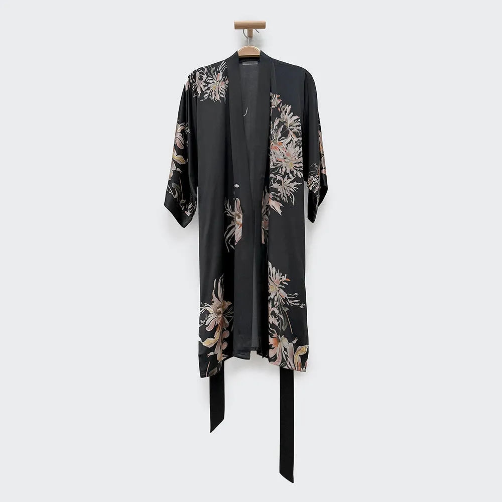 Washable Silk Yuri Short Kimono Robe sold by Kim + Ono product image thumbnail 3