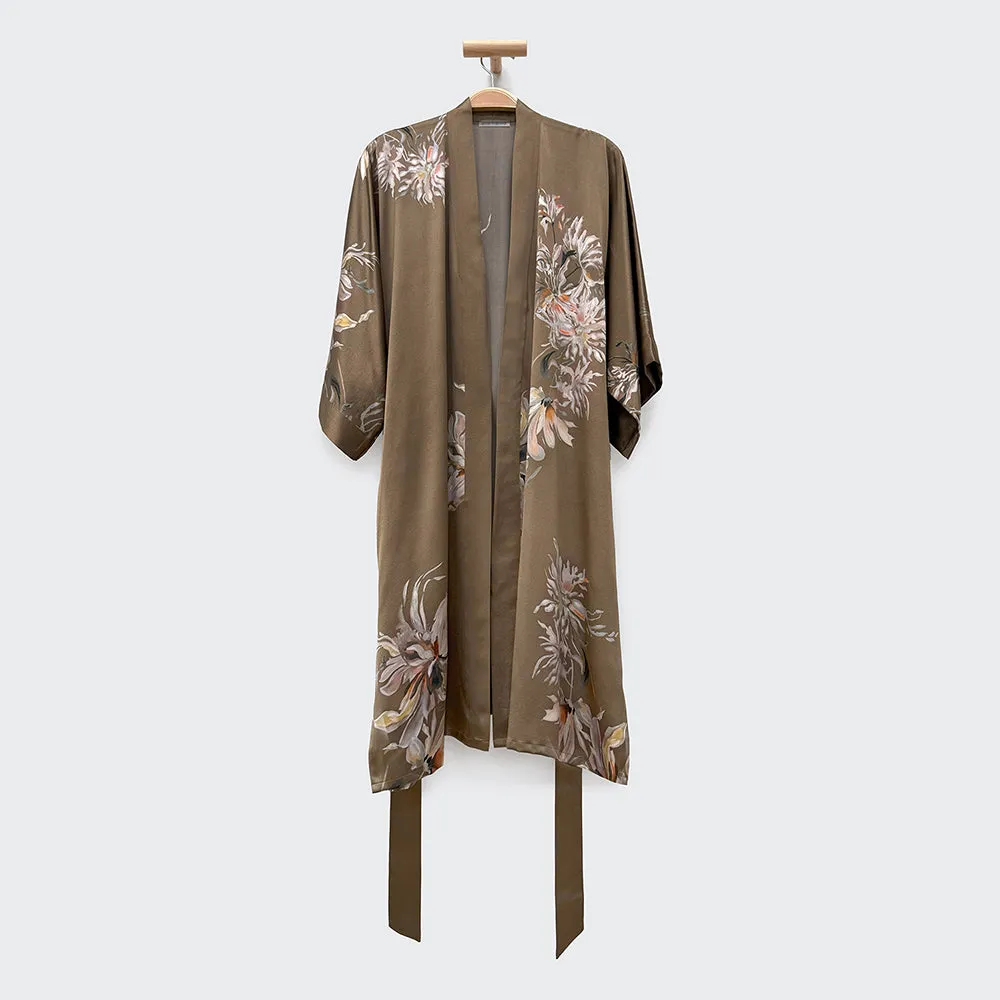 Washable Silk Yuri Short Kimono Robe sold by Kim + Ono product image thumbnail 5
