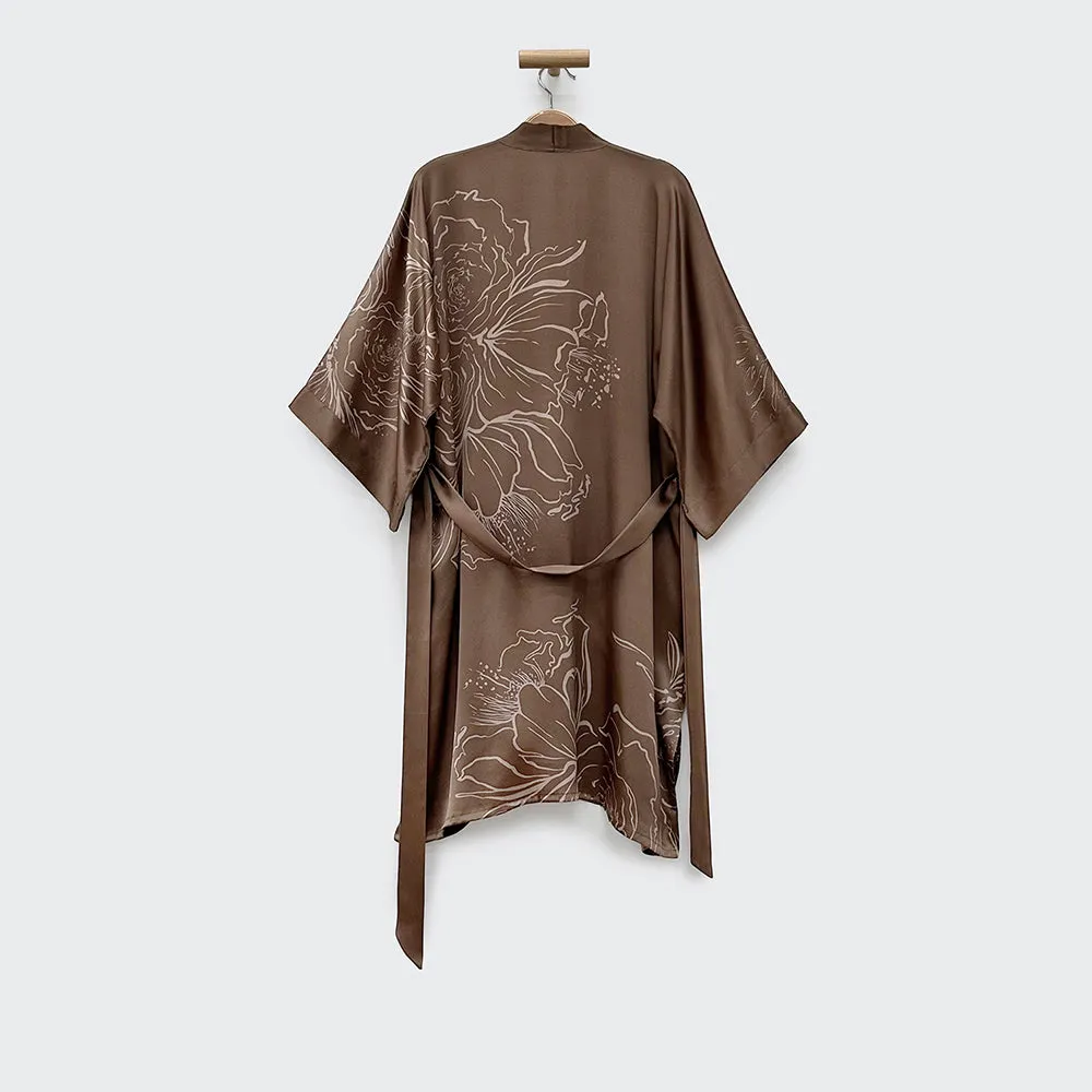 Washable Silk Jia Art Short Kimono Robe sold by Kim + Ono product image thumbnail 3