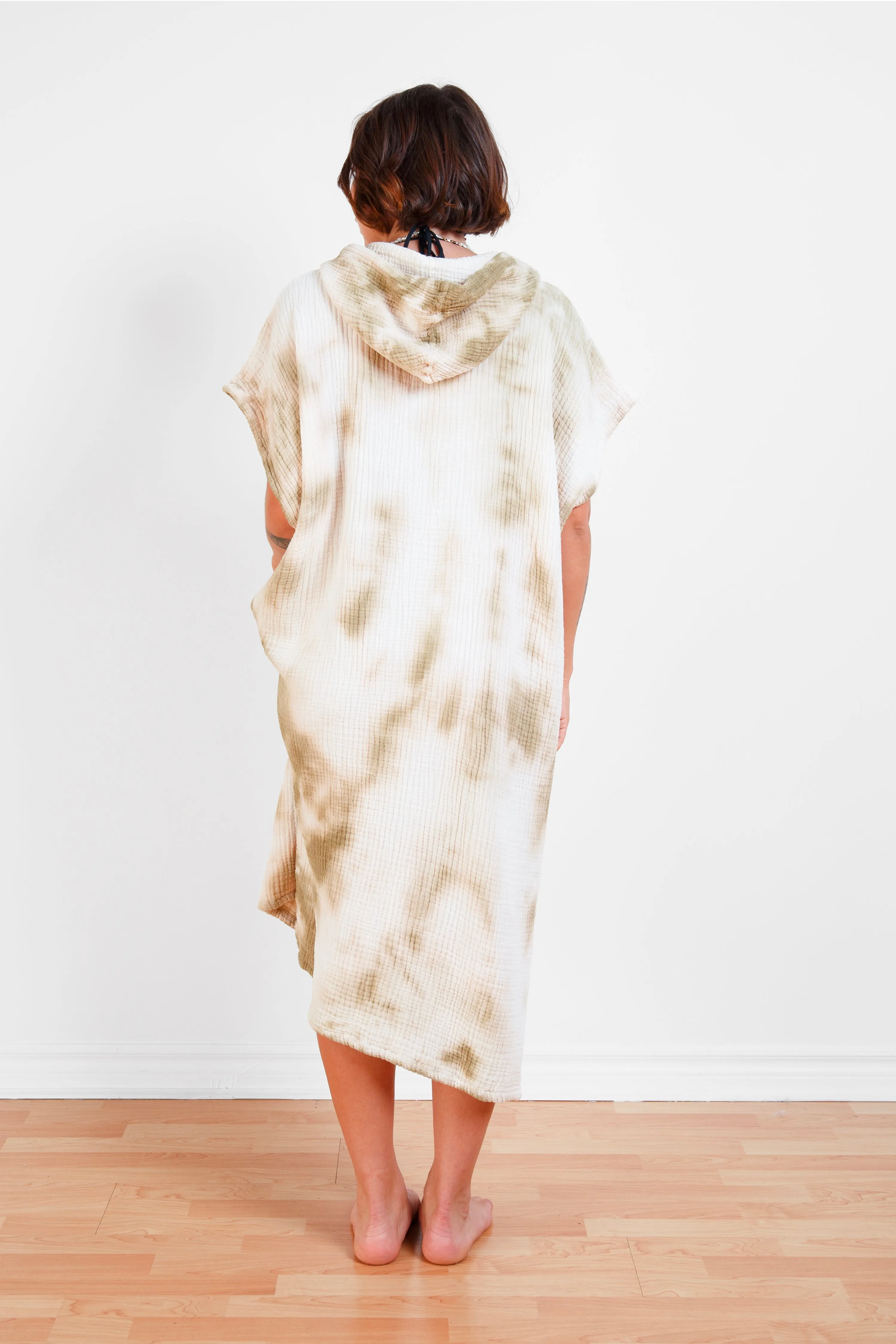 THE HOLDEN | Unisex Tie-Dye Muslin Surf Poncho sold by Tofino Towel Co product image thumbnail 5