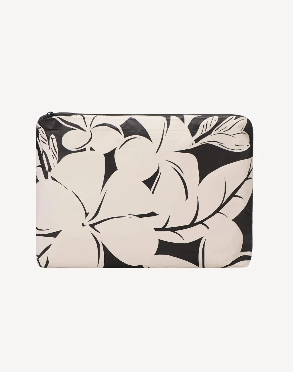 Melia Inv Mid Size Pouch sold by swimco