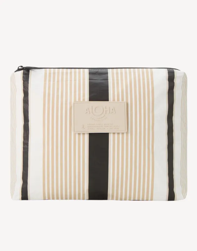 Lineup Mid Size Pouch sold by swimco