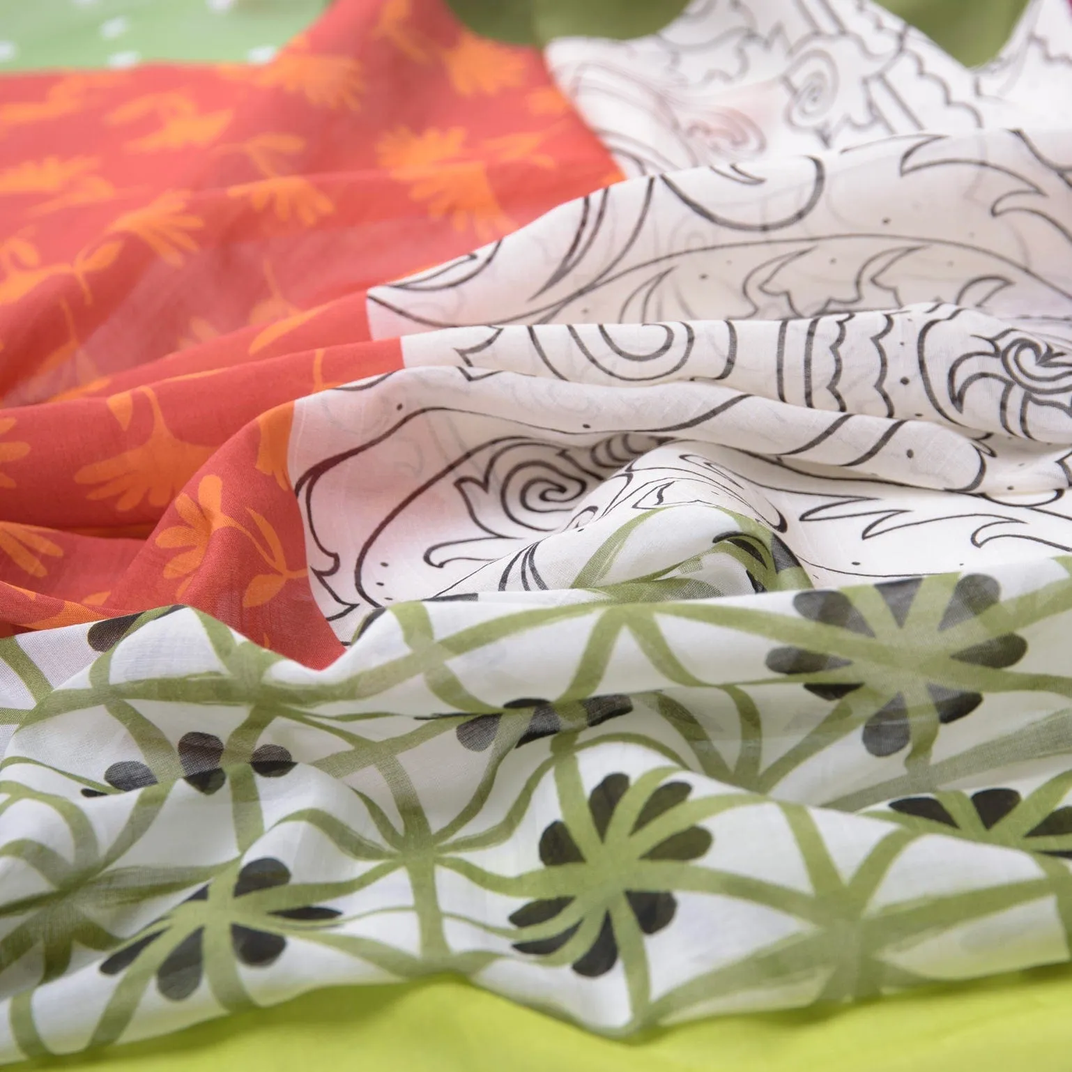 Agrigento - Silk/Cotton Scarf - Red sold by Elizabetta product image thumbnail 3