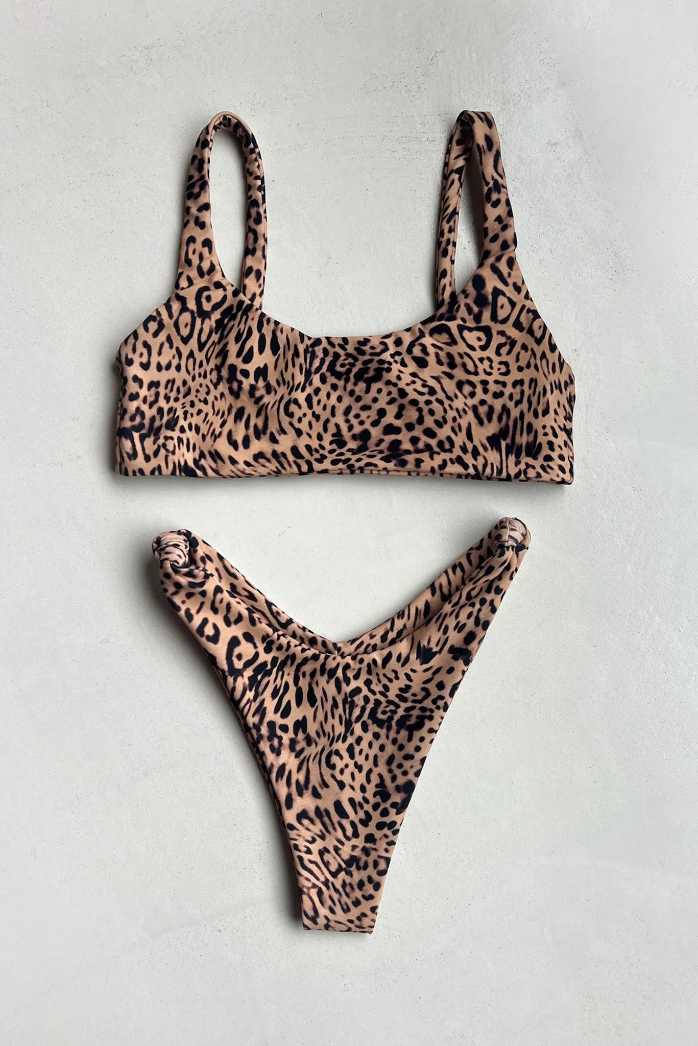 Suzanne Bottom - Dume sold by Skatie