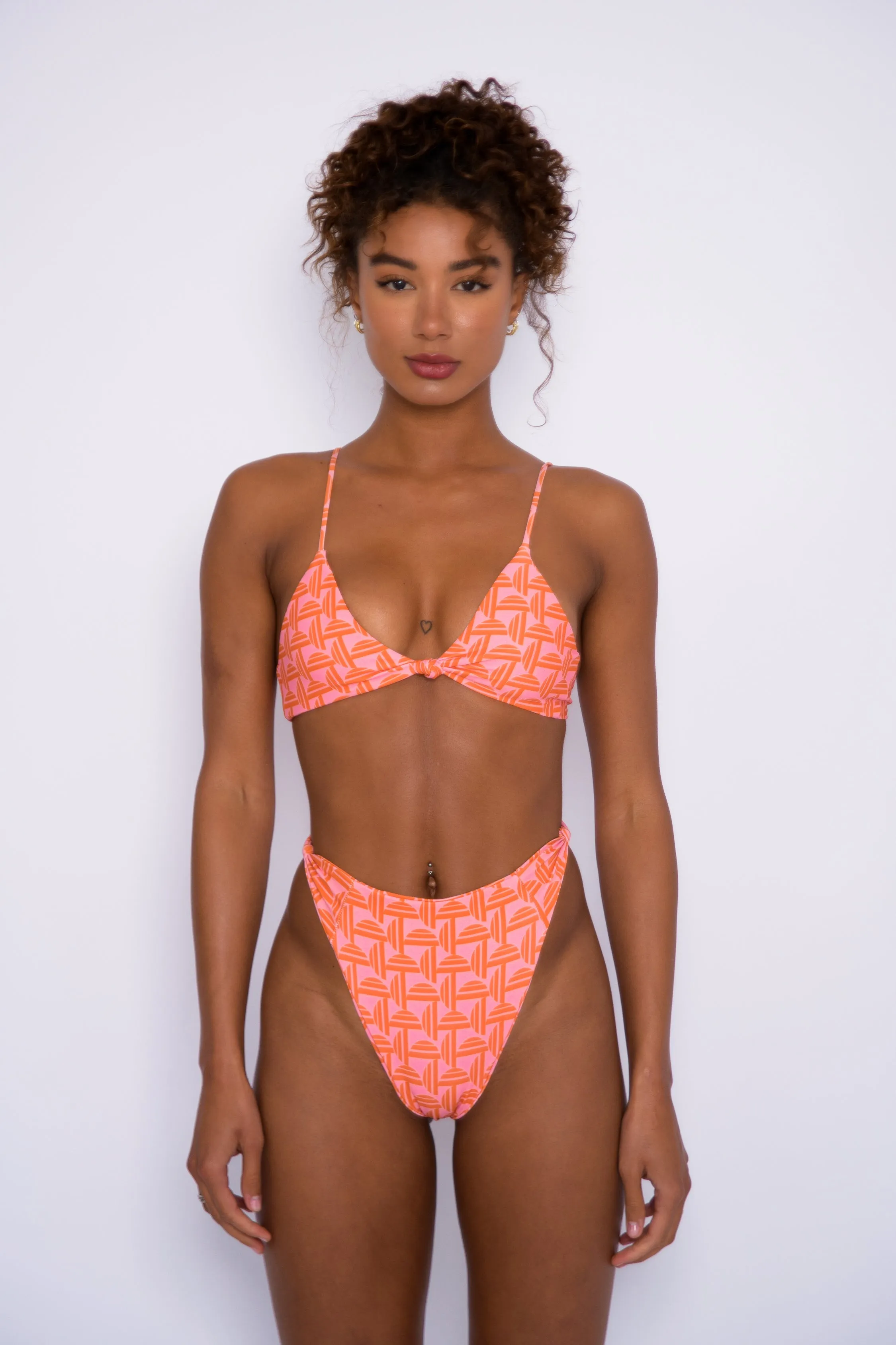 Salty Bottom - Tropicana sold by Skatie product image thumbnail 2