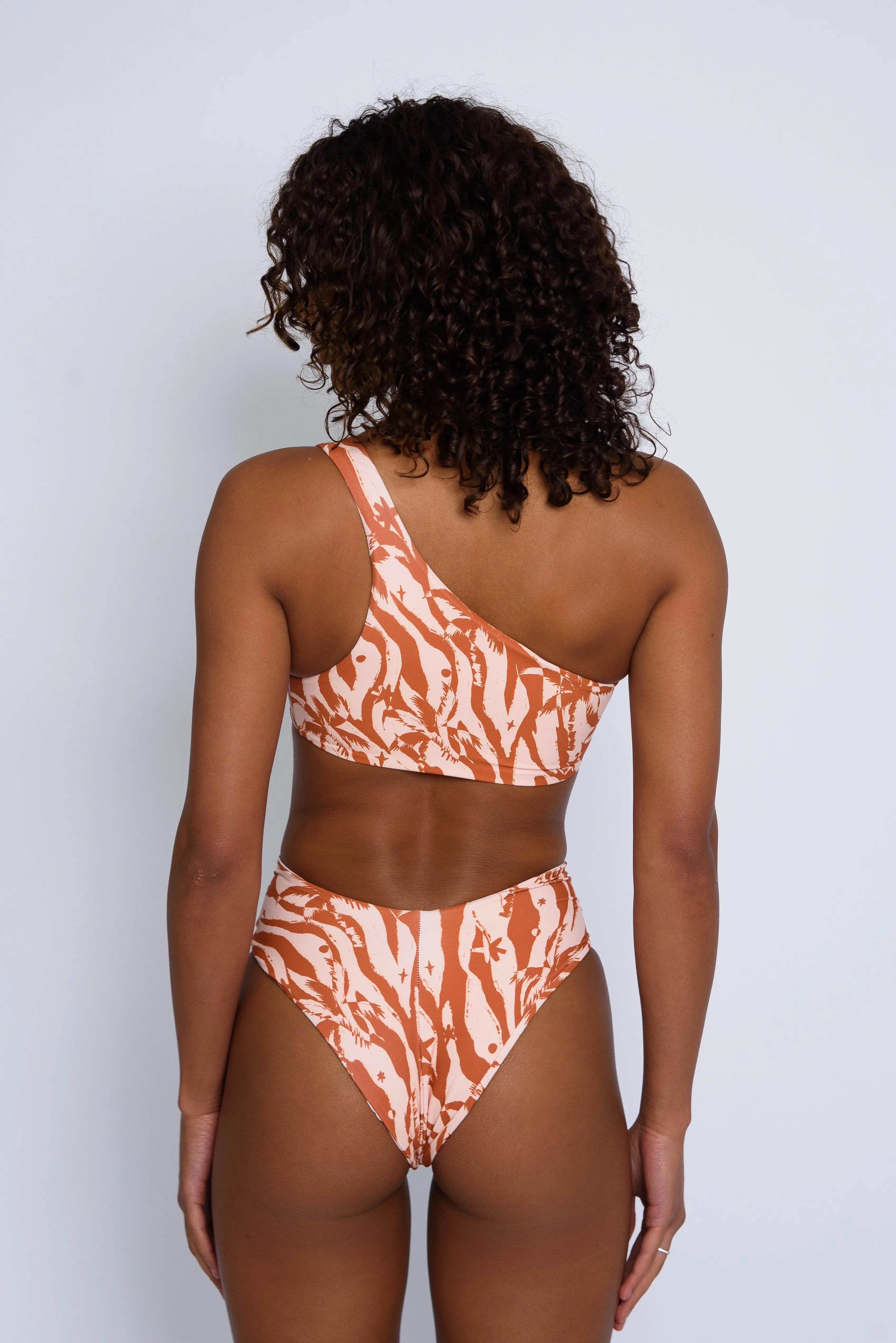 Melly Bottom - Tunnels sold by Skatie