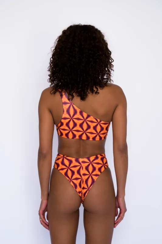 Melly Bottom - Lava sold by Skatie