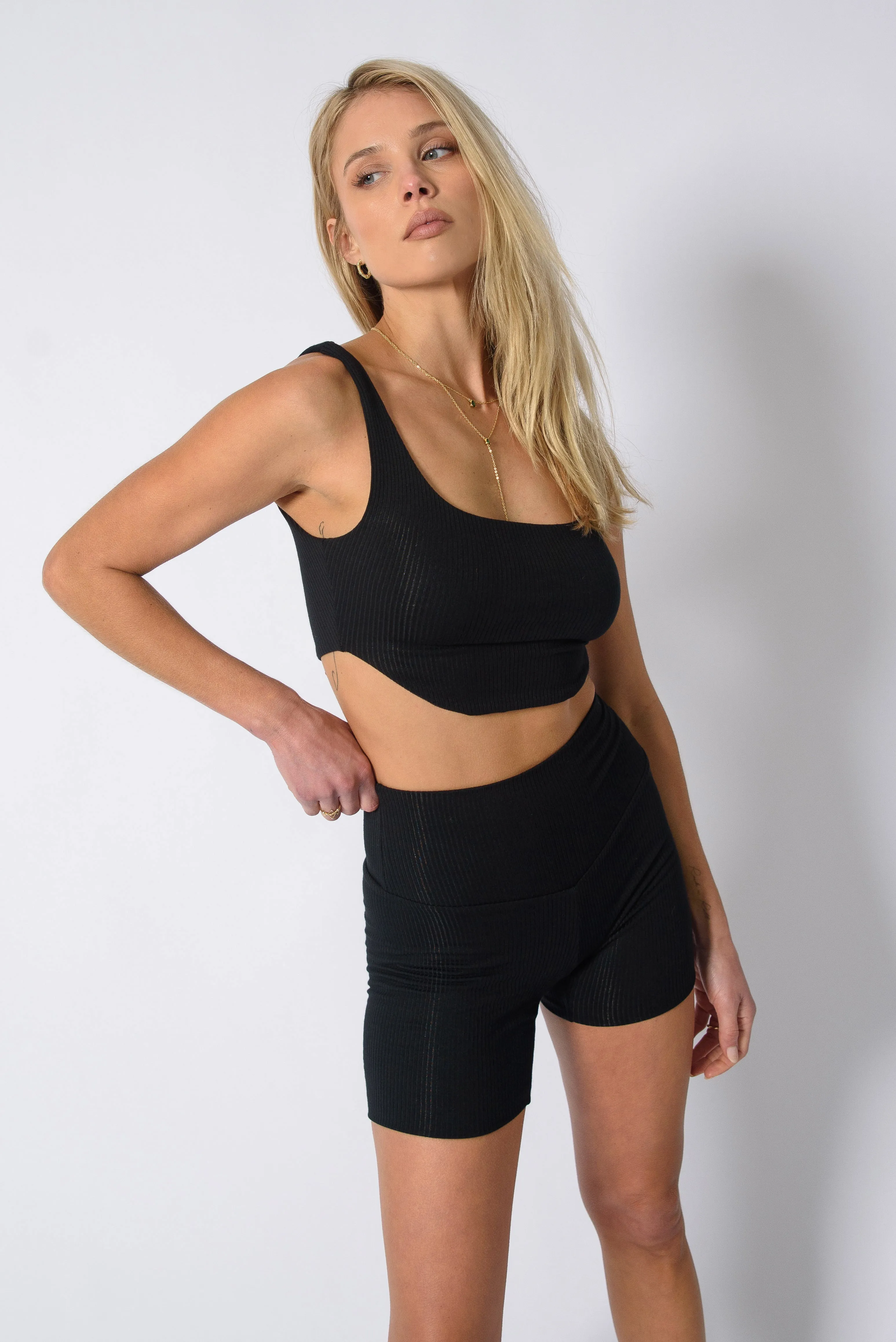 Mecah Tank Ribbed - Black sold by Skatie