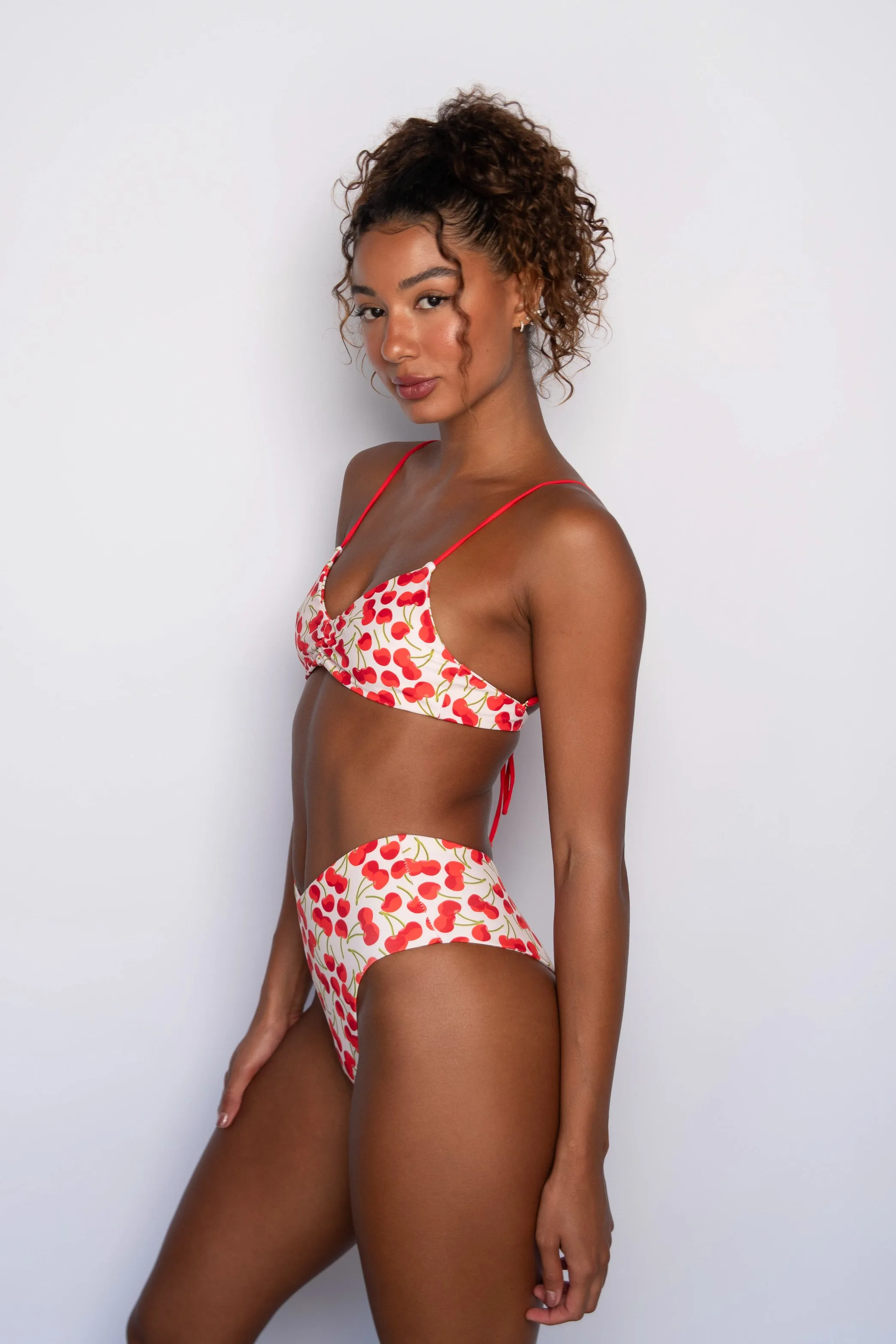 Melly Bottom - Cola sold by Skatie product image thumbnail 3