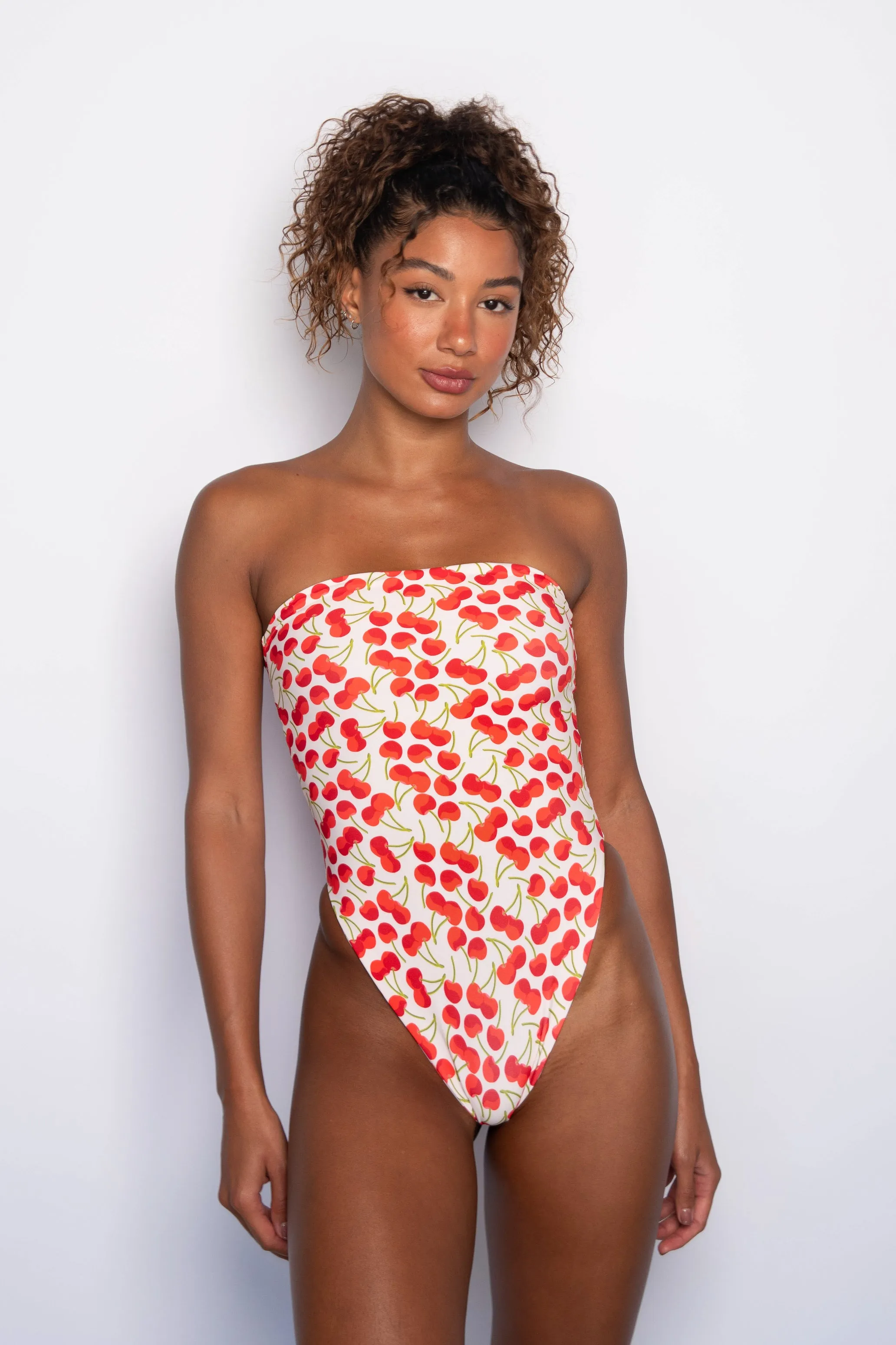 Amy One Piece - Cola sold by Skatie product image thumbnail 4