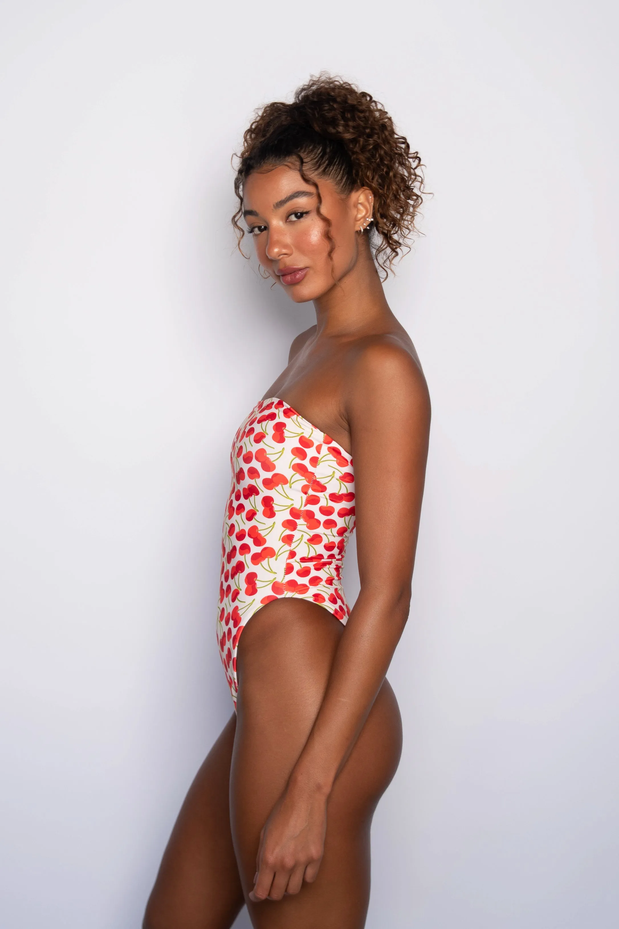 Amy One Piece - Cola sold by Skatie product image thumbnail 3