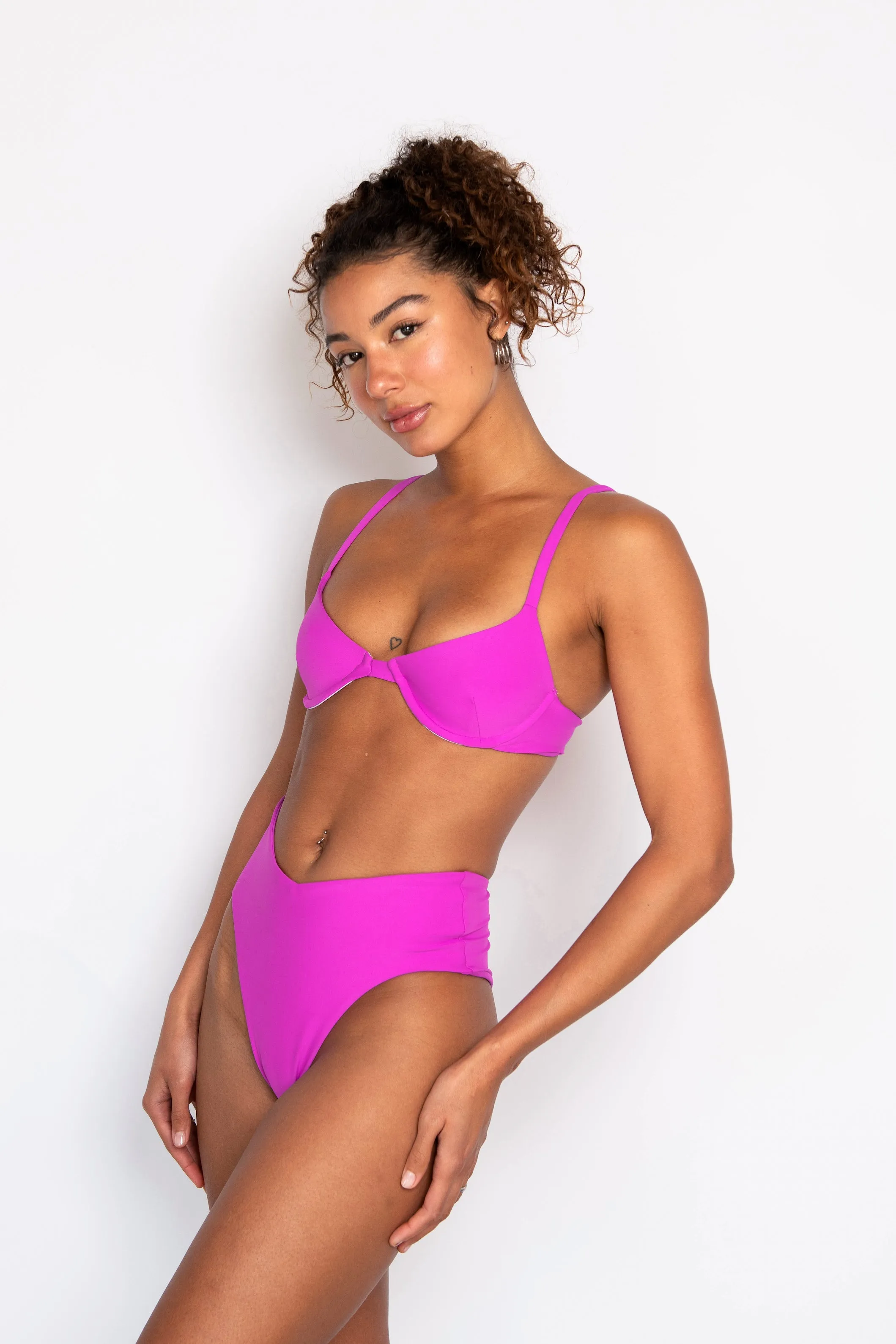 Melly Bottom - Hibiscus sold by Skatie product image thumbnail 3