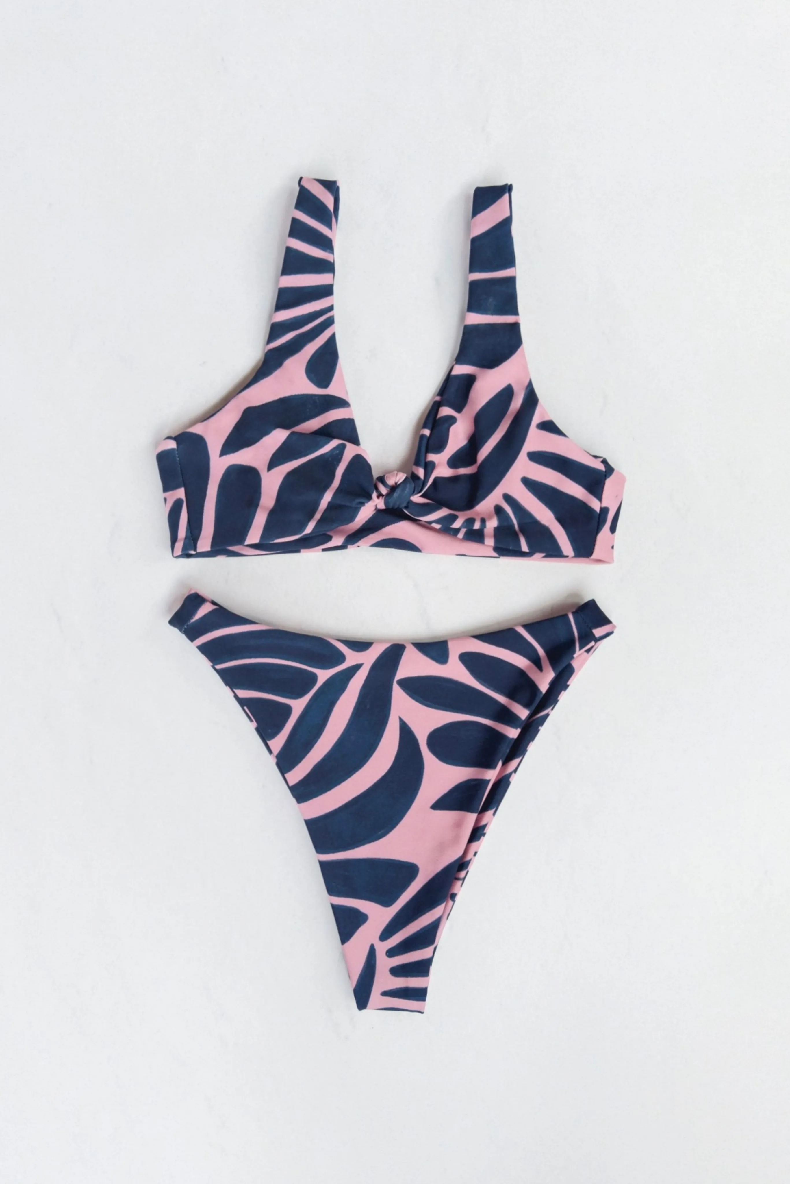 Kelly Bottom - Conch sold by Skatie