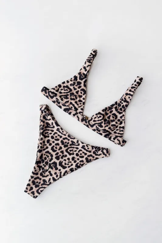 Kelly Bottom - Calabasas sold by Skatie