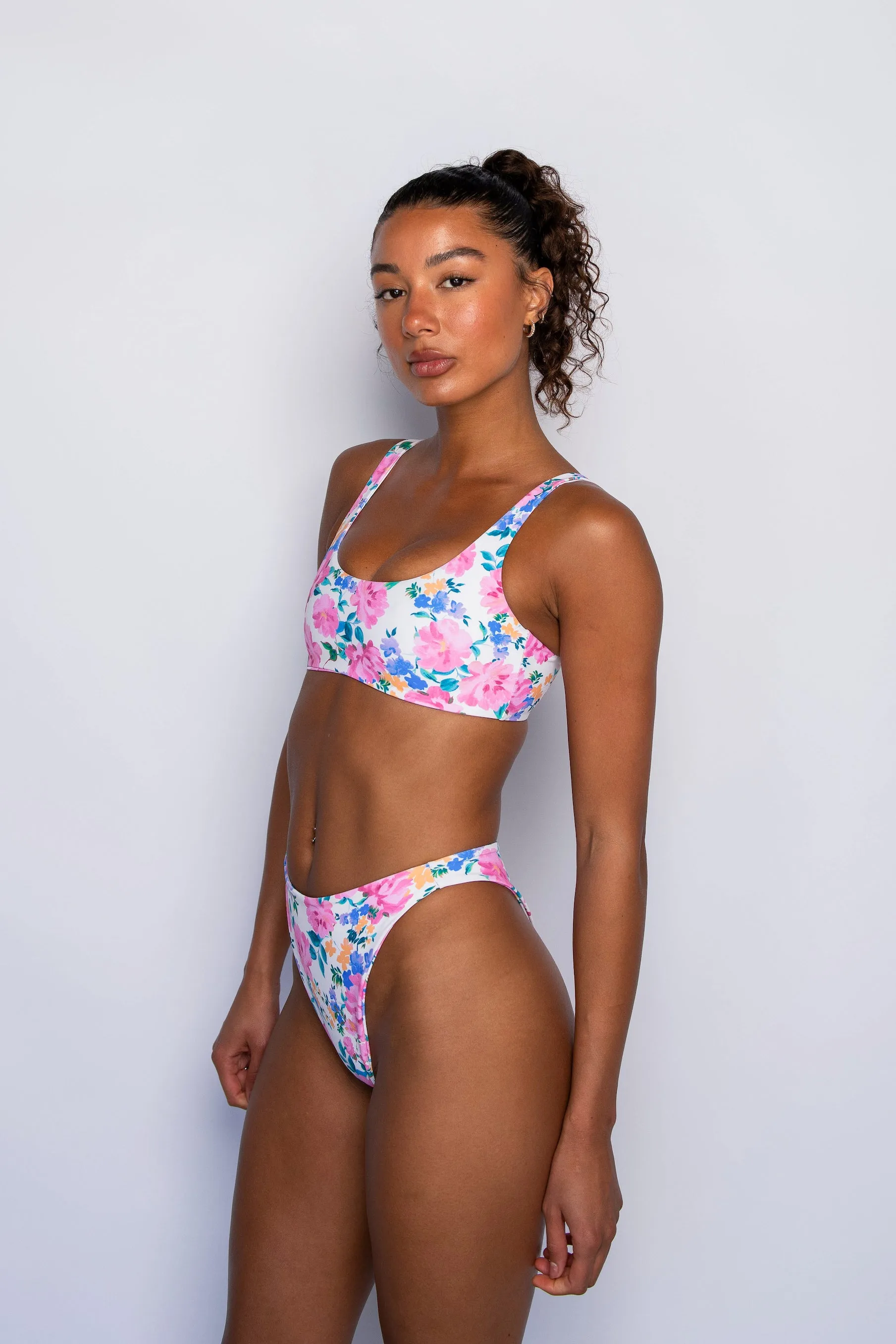 Kelly Bottom - Bouquet sold by Skatie product image thumbnail 4