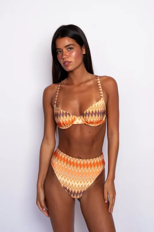 Lola Top - Puglia sold by Skatie