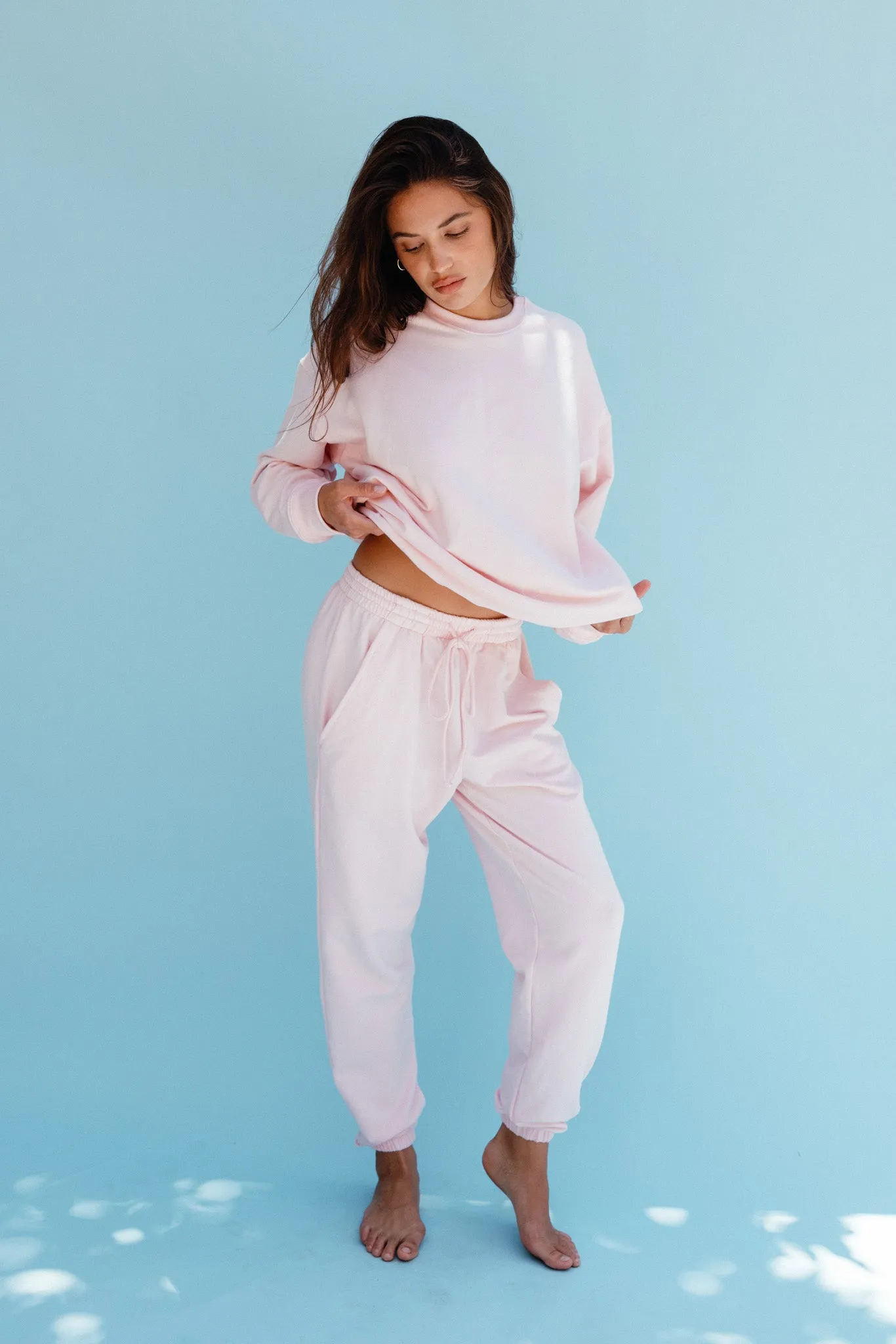 Wholesale CLOUDLUX Chris Crewneck - Bubblegum sold by Skatie product image thumbnail 3